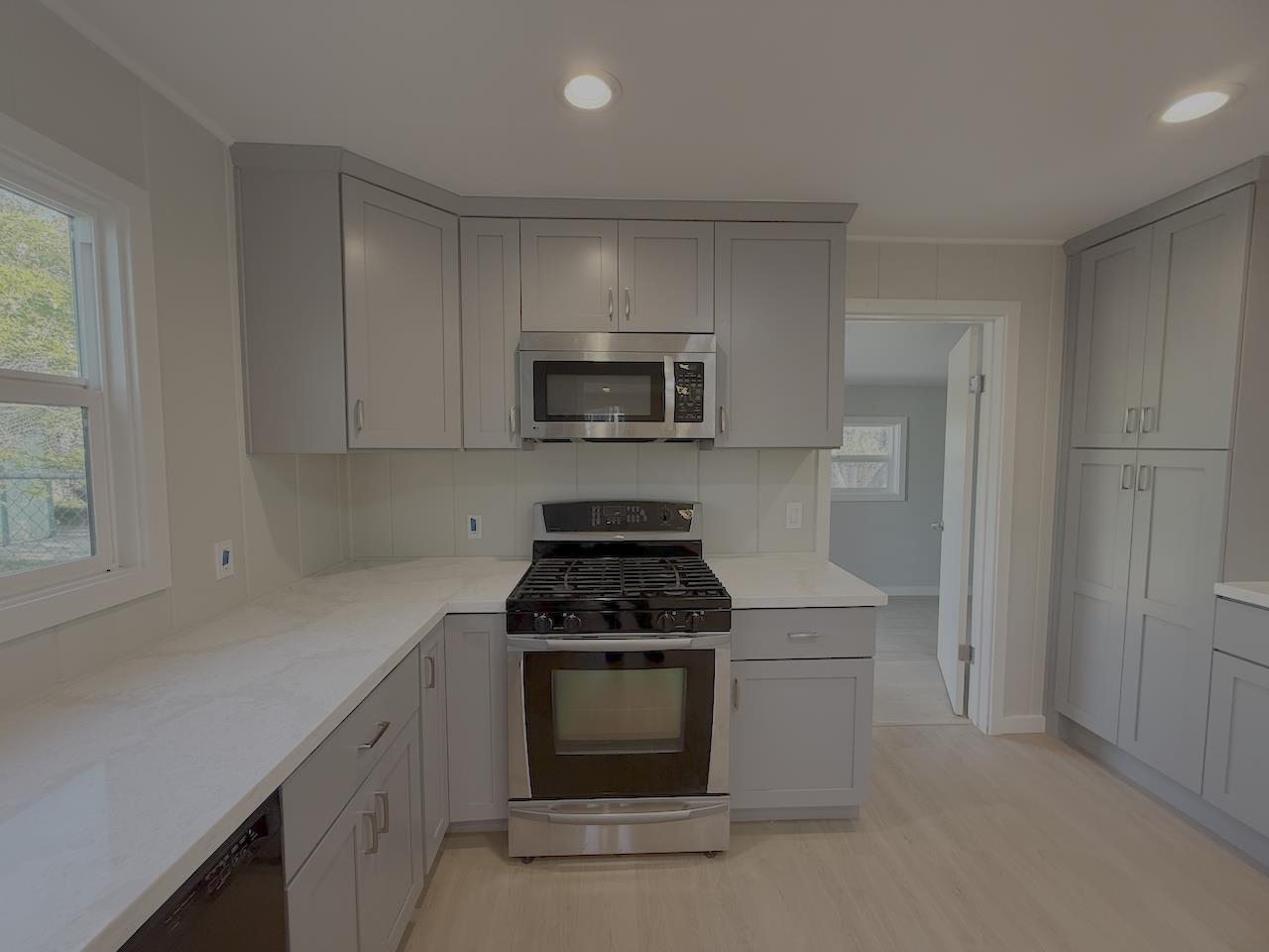 Detail Gallery Image 7 of 17 For 1324 Trenary Way, Modesto,  CA 95354 - 2 Beds | 1 Baths