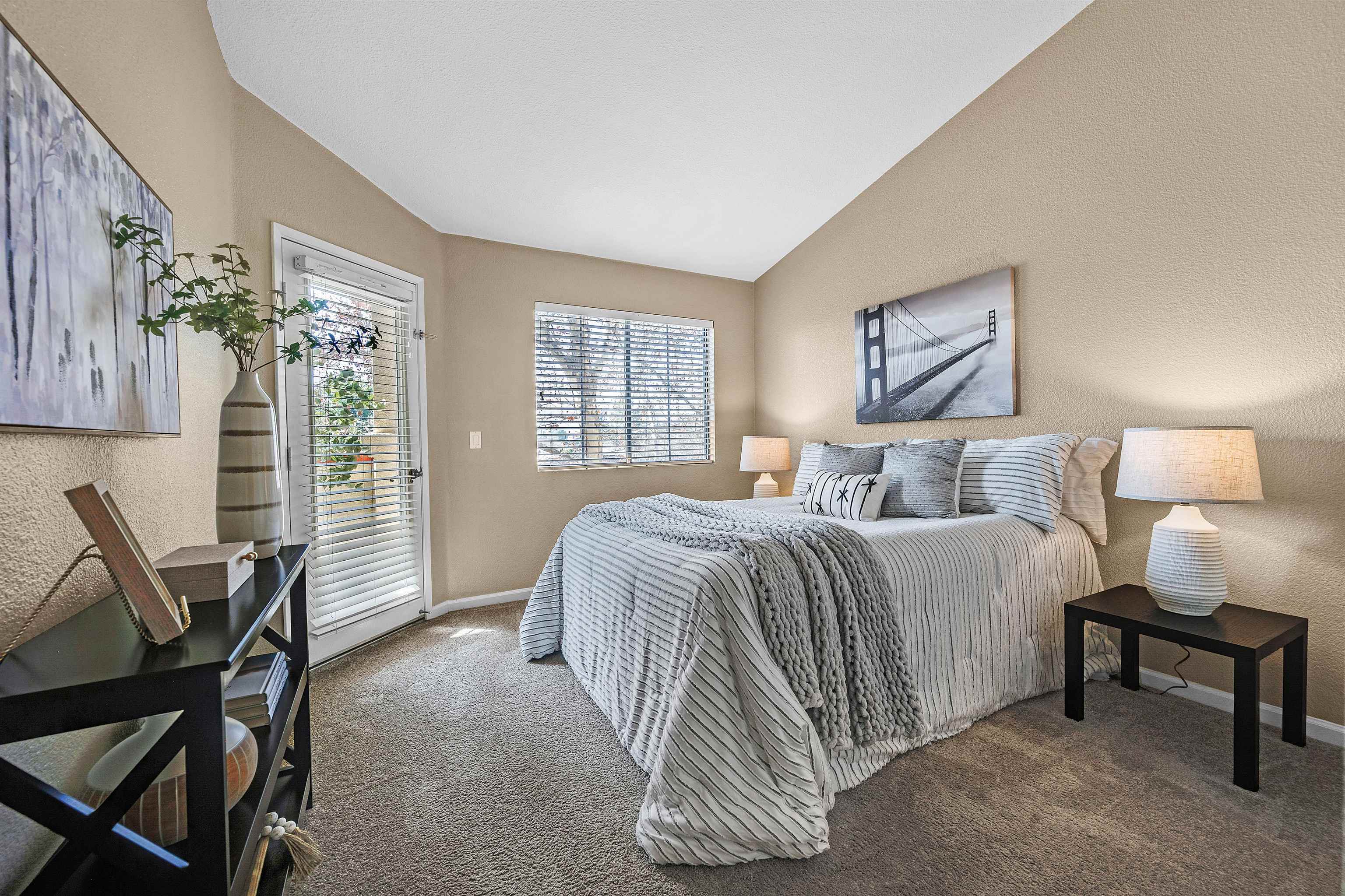 Detail Gallery Image 12 of 26 For 7016 Stagecoach Rd #G,  Dublin,  CA 94568 - 1 Beds | 1 Baths