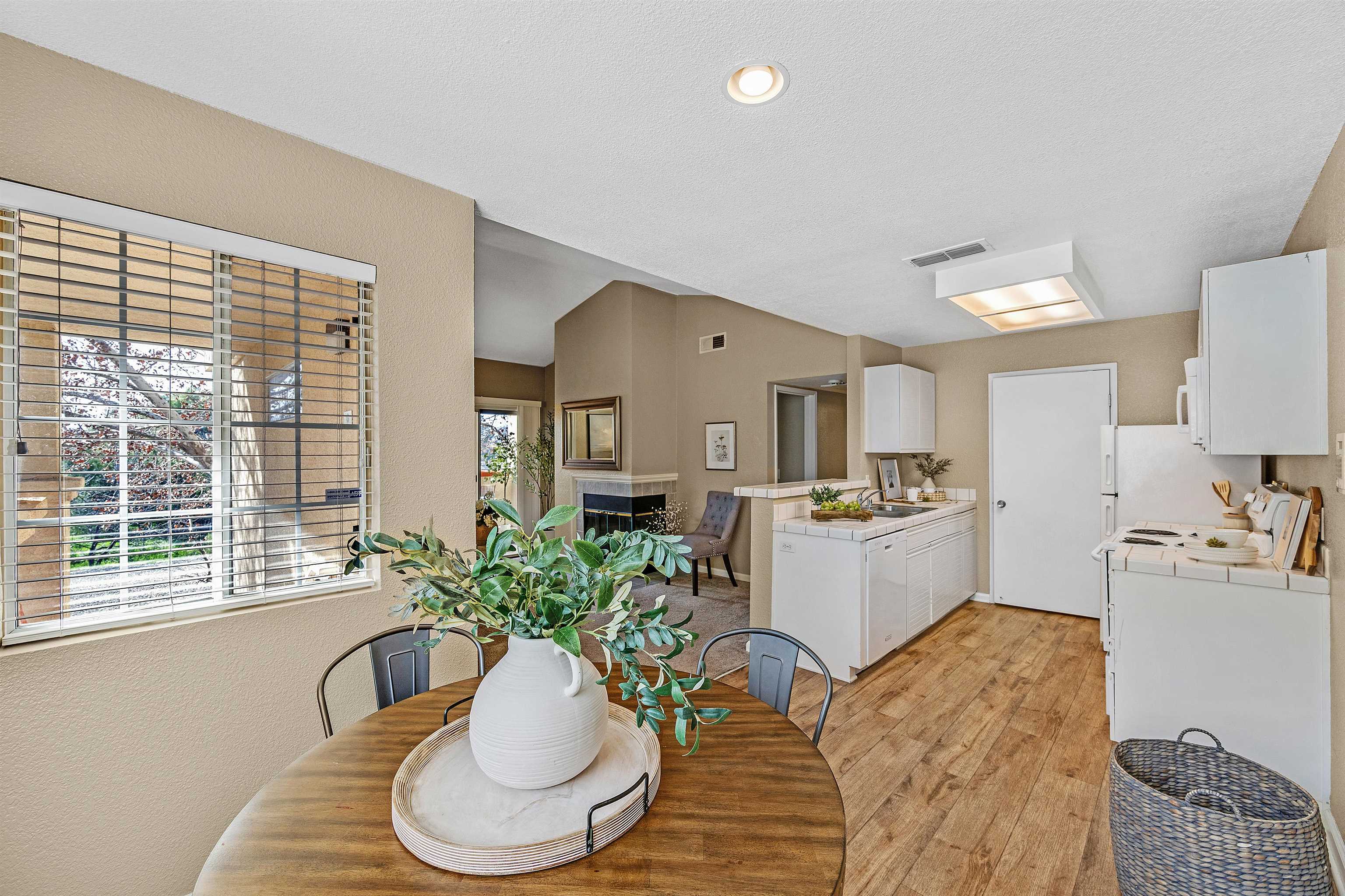 Detail Gallery Image 20 of 26 For 7016 Stagecoach Rd #G,  Dublin,  CA 94568 - 1 Beds | 1 Baths