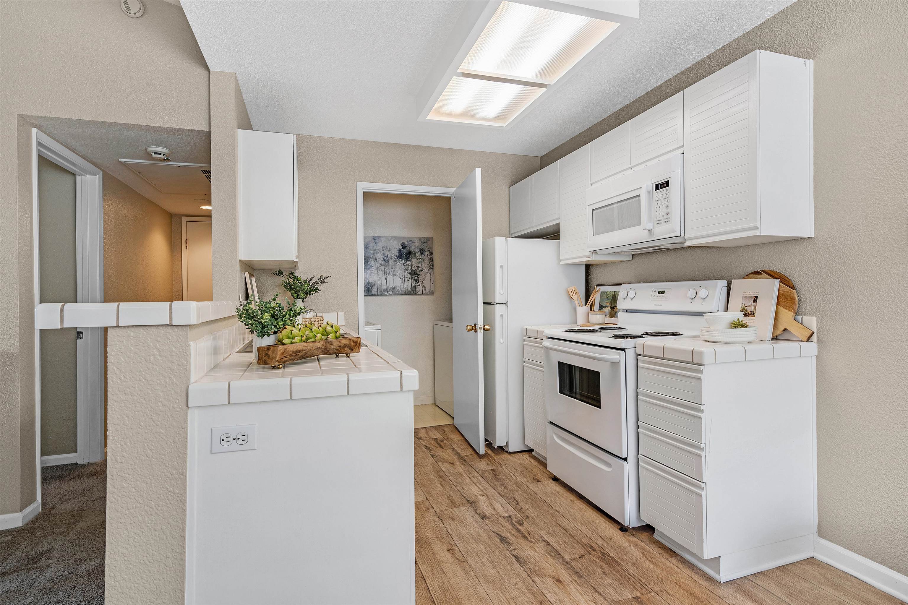 Detail Gallery Image 7 of 26 For 7016 Stagecoach Rd #G,  Dublin,  CA 94568 - 1 Beds | 1 Baths