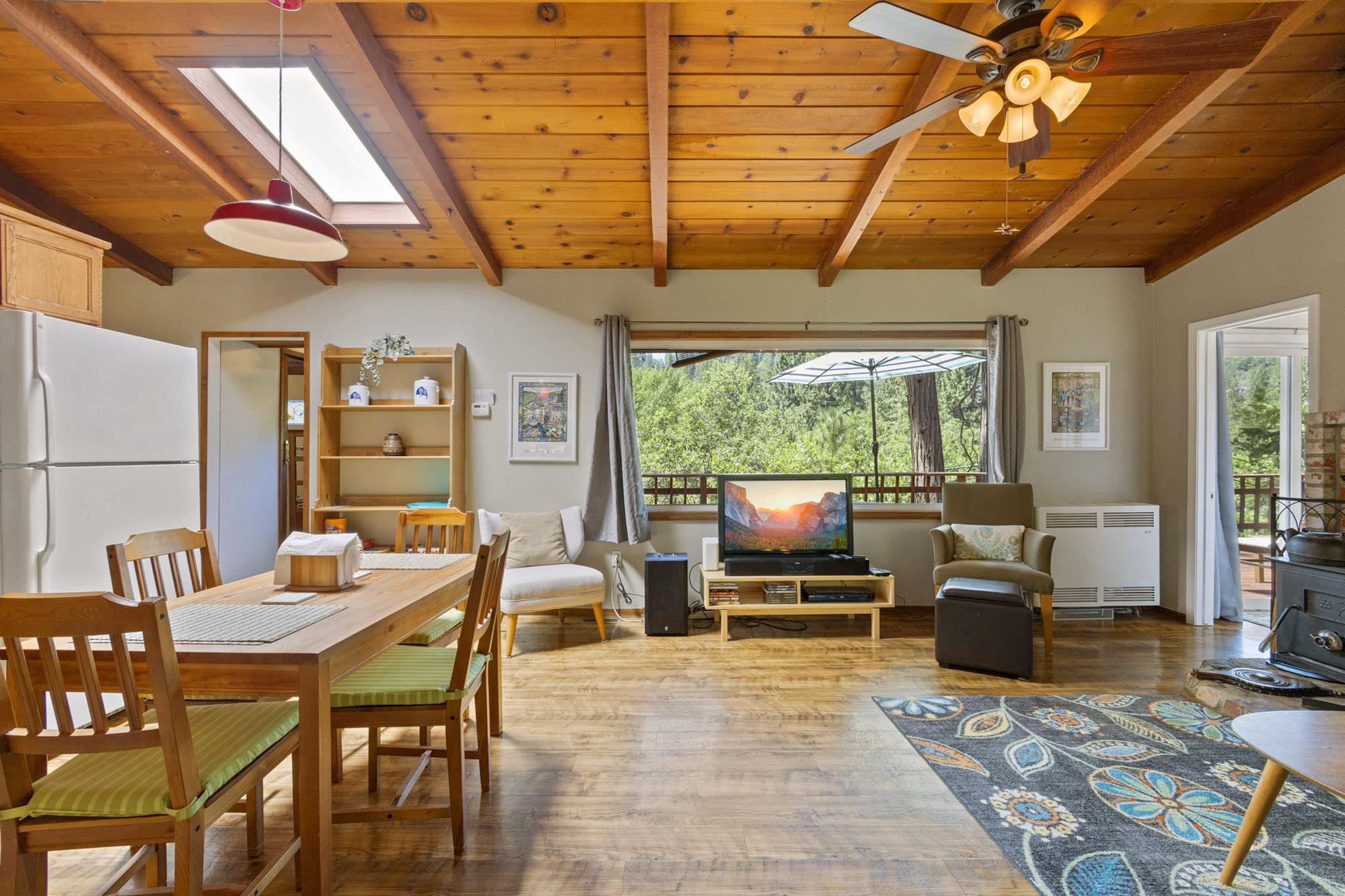 Detail Gallery Image 8 of 30 For 21815 Confidence Road, Twain Harte,  CA 95383 - 2 Beds | 2 Baths