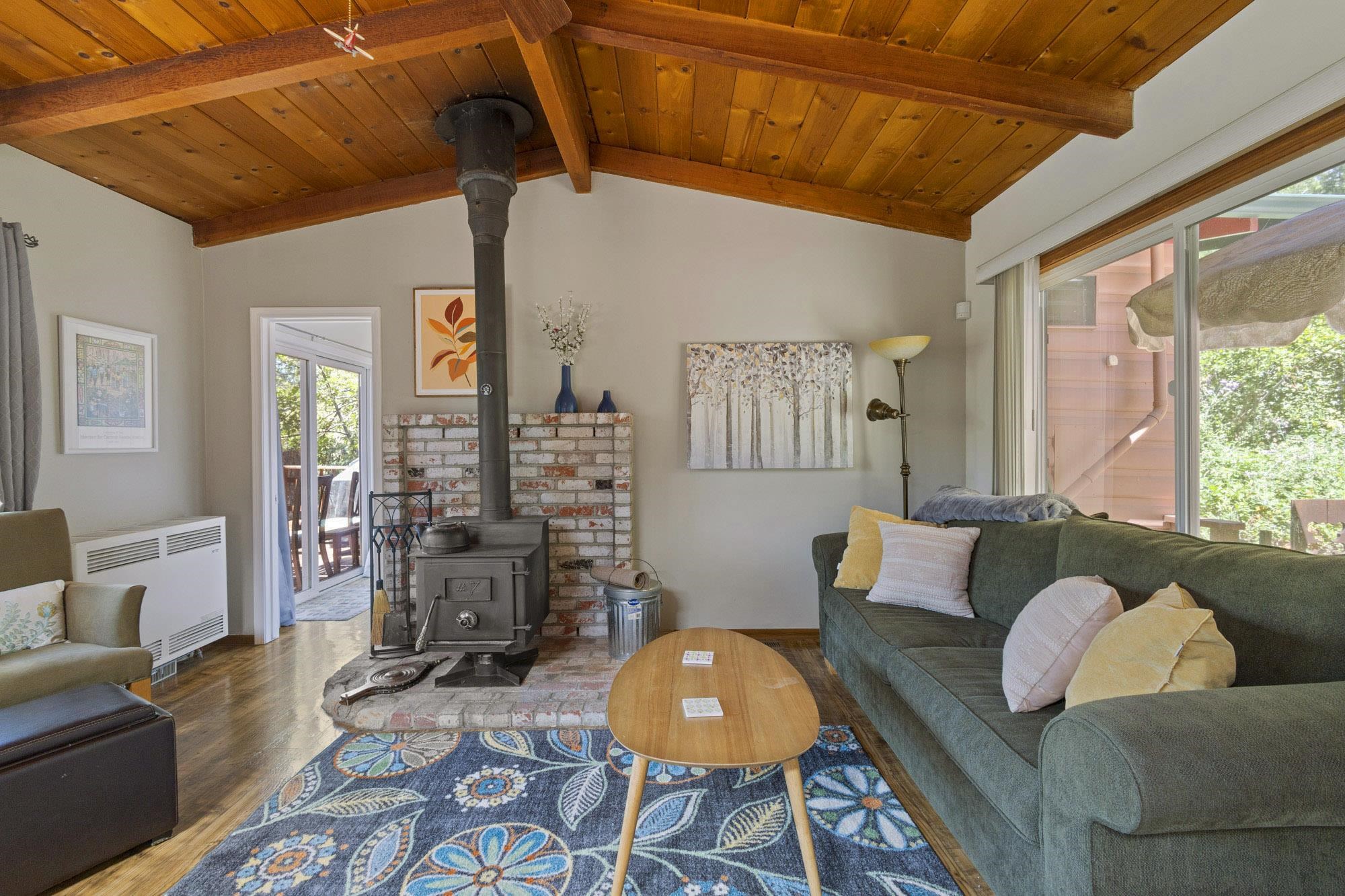 Detail Gallery Image 10 of 30 For 21815 Confidence Road, Twain Harte,  CA 95383 - 2 Beds | 2 Baths