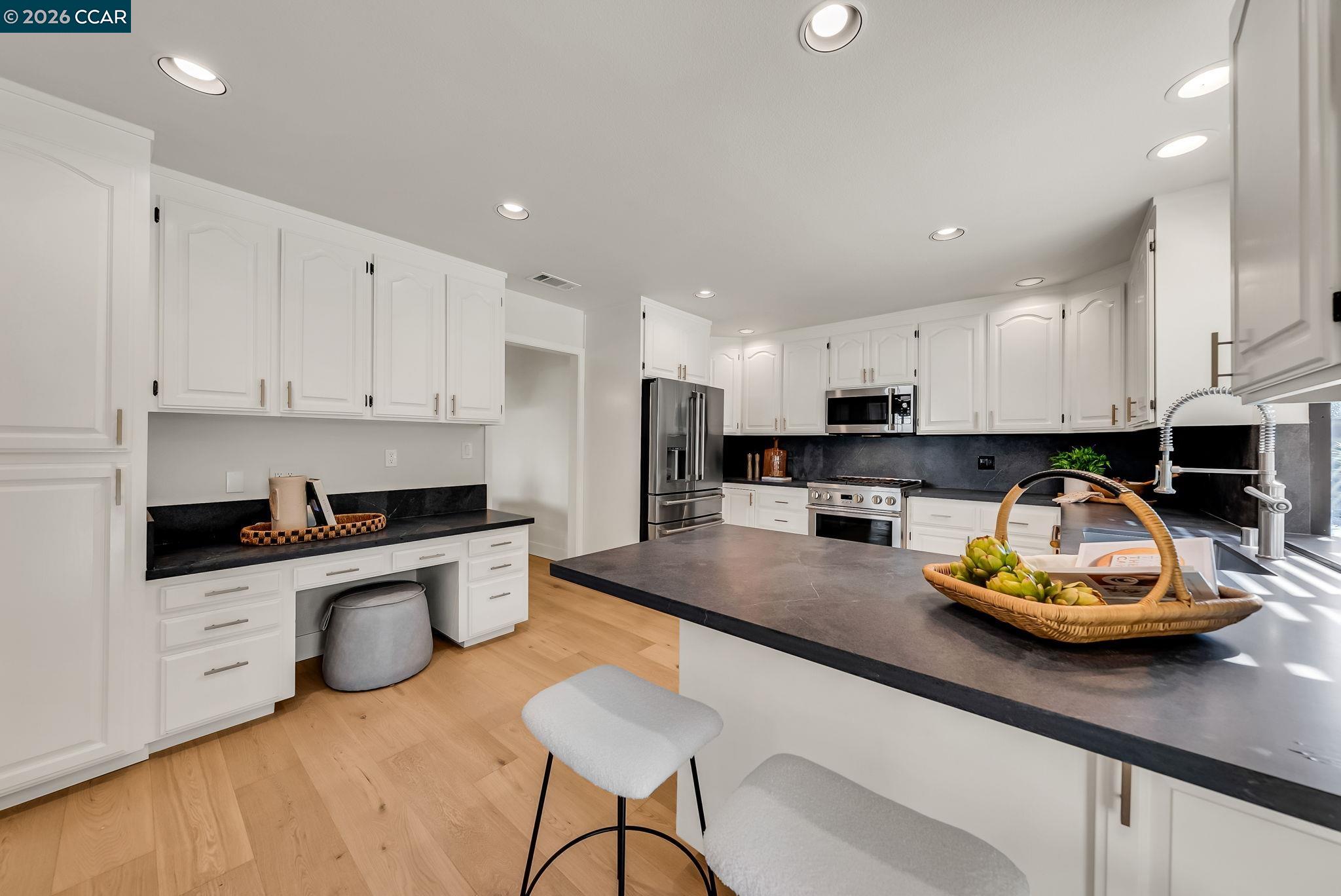 Detail Gallery Image 13 of 54 For 186 Arlene Drive, Walnut Creek,  CA 94595 - 4 Beds | 2 Baths