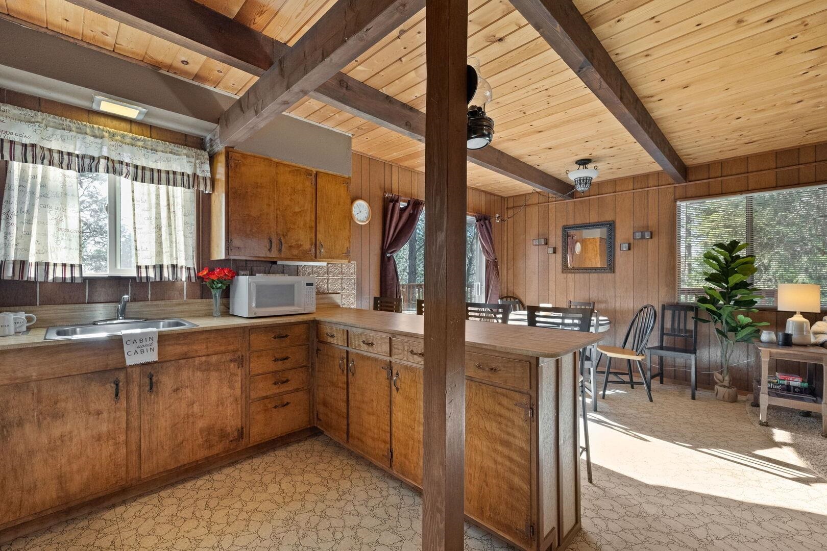 Detail Gallery Image 5 of 21 For 24072 S Bear Clover Ct, Sonora,  CA 95370 - 3 Beds | 1 Baths