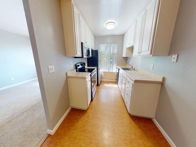 Detail Gallery Image 10 of 15 For 1211 Paru St, Alameda,  CA 94501 - – Beds | – Baths