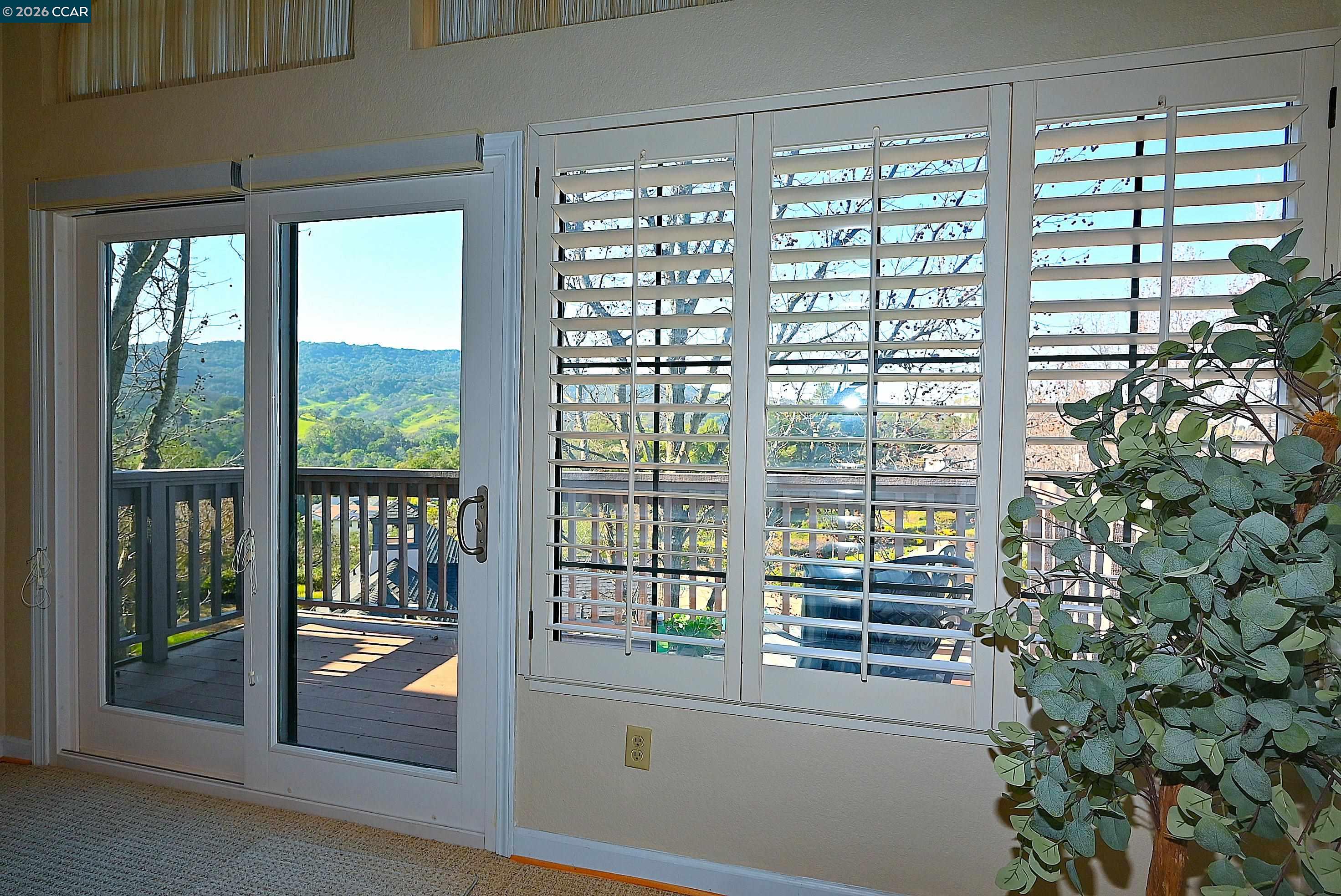 Detail Gallery Image 23 of 33 For 137 Haslemere, Lafayette,  CA 94549 - 3 Beds | 3 Baths