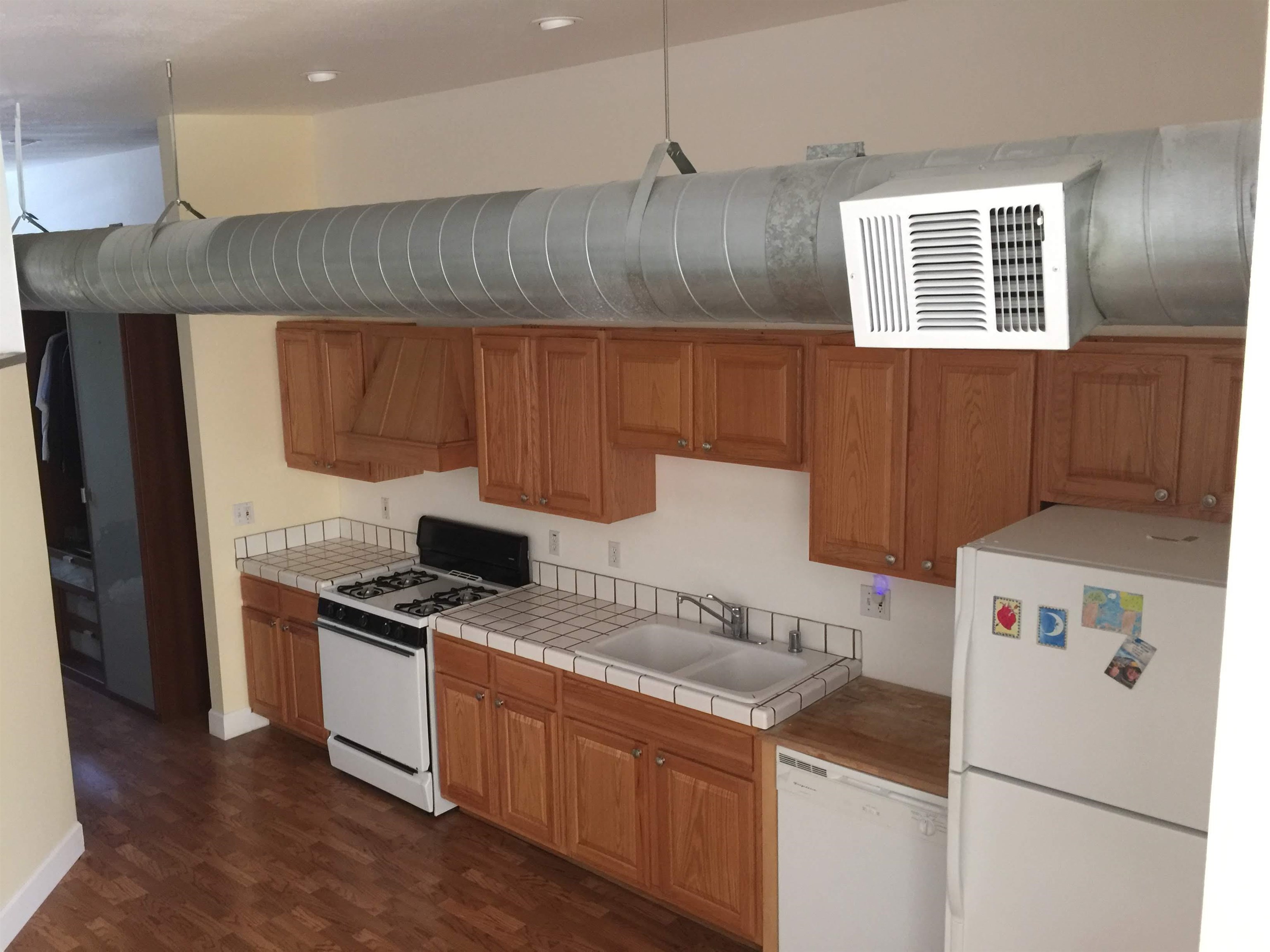 Detail Gallery Image 12 of 40 For 2622 Kingsland Ave, Oakland,  CA 94619 - – Beds | – Baths