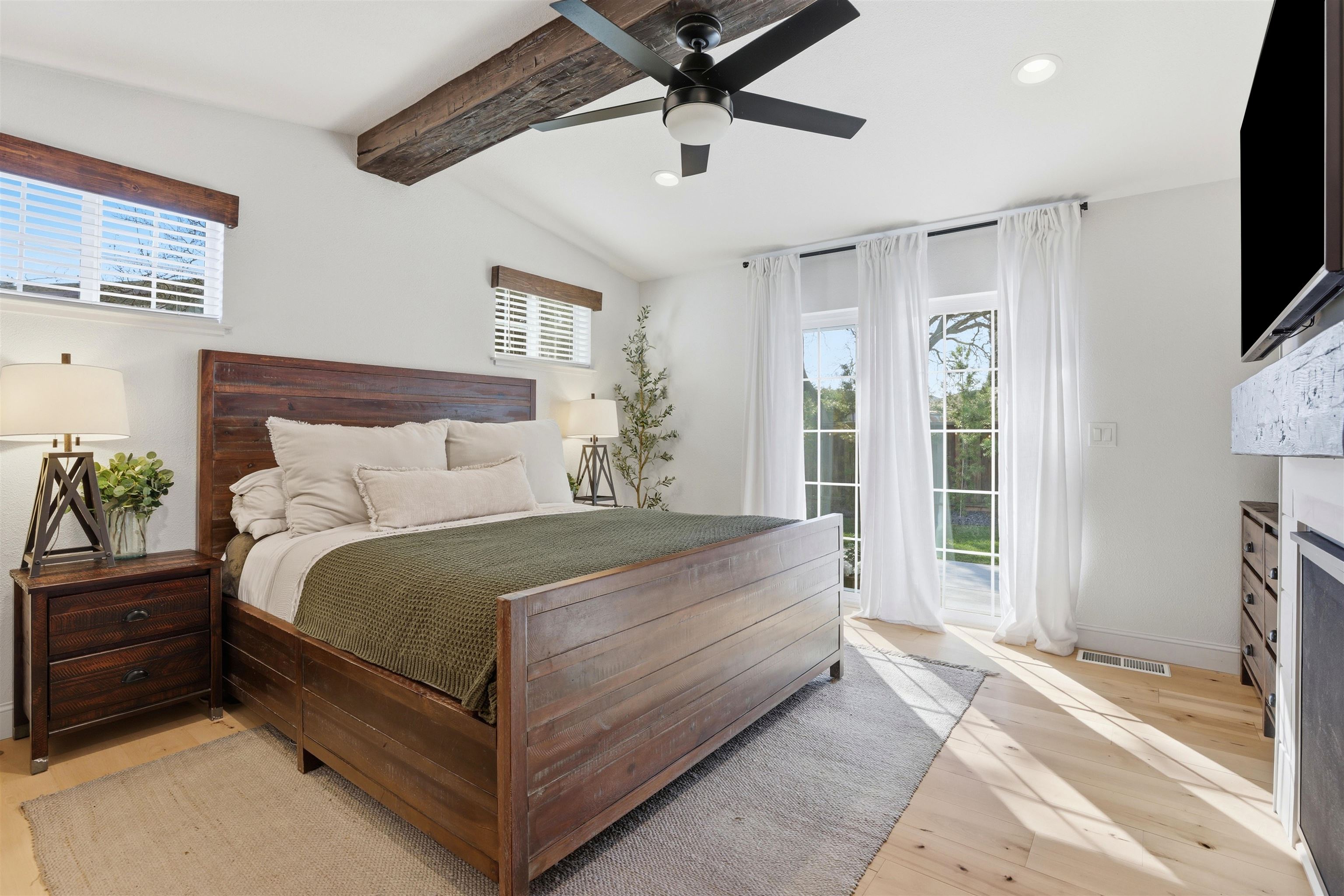 Detail Gallery Image 15 of 40 For 563 Cinnabar Drive, Livermore,  CA 94550-5121 - 4 Beds | 3 Baths