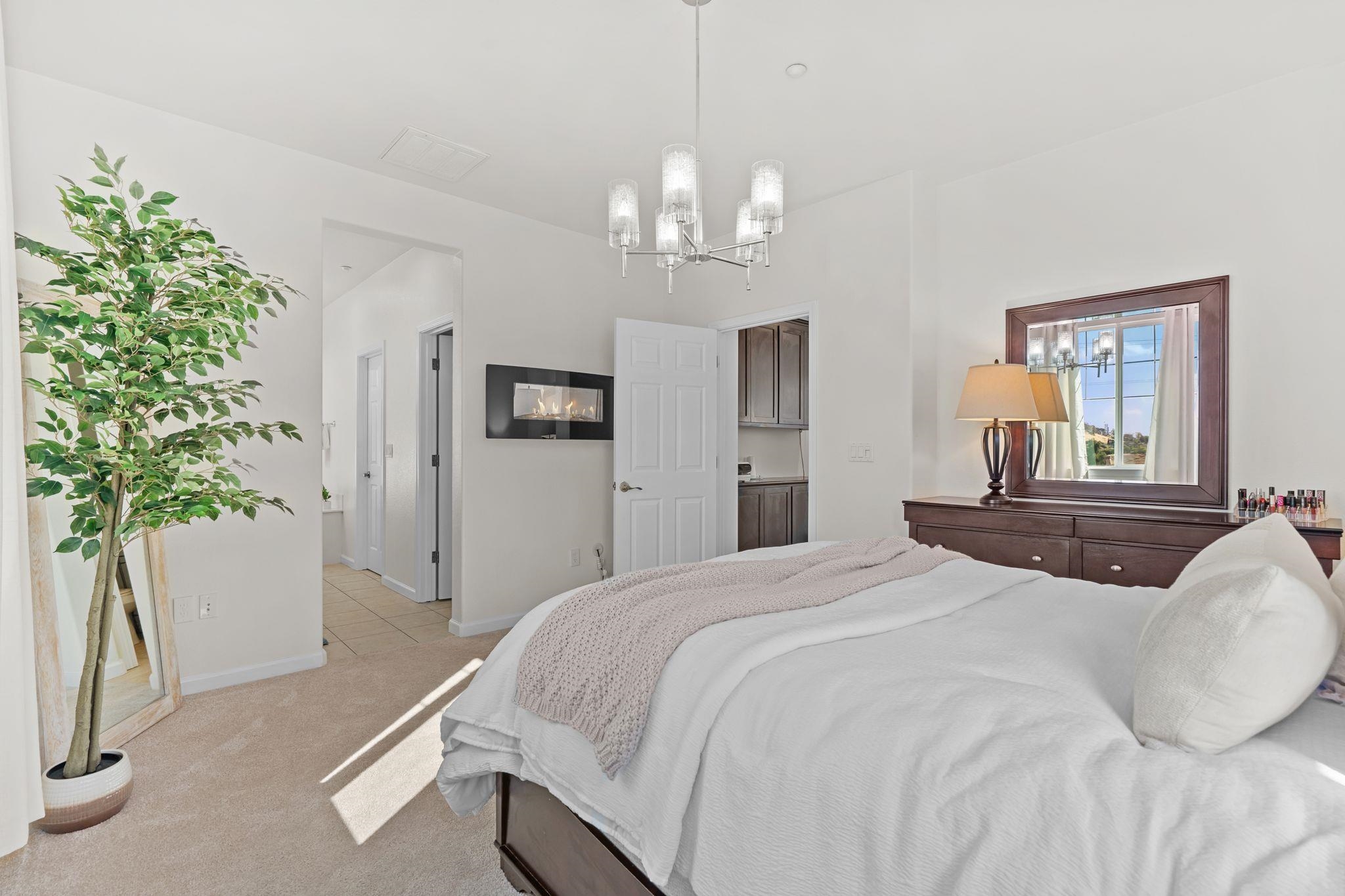 Detail Gallery Image 17 of 32 For 663 Falling Star Drive, Martinez,  CA 94553 - 3 Beds | 2/1 Baths