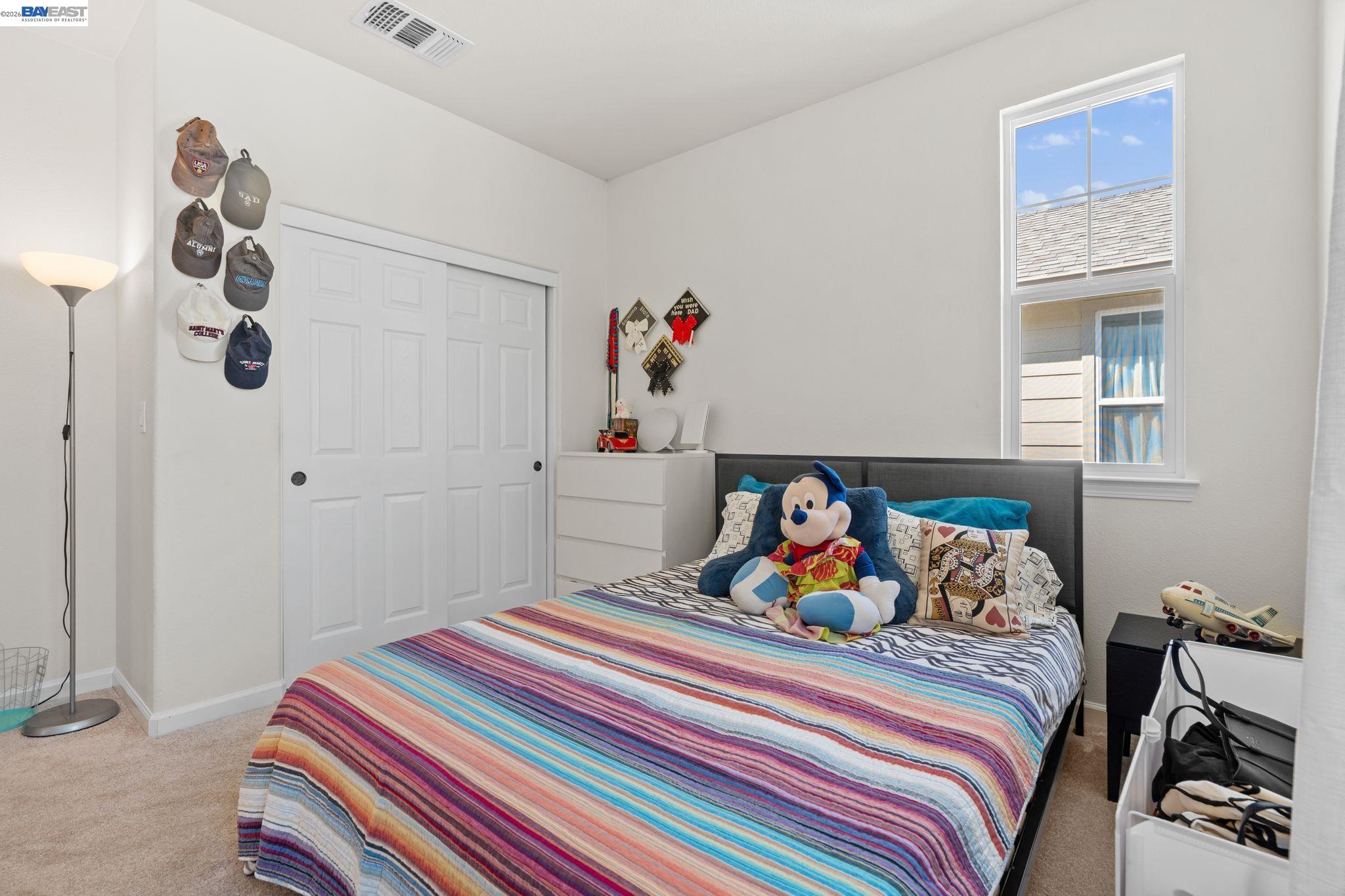 Detail Gallery Image 23 of 32 For 663 Falling Star Drive, Martinez,  CA 94553 - 3 Beds | 2/1 Baths