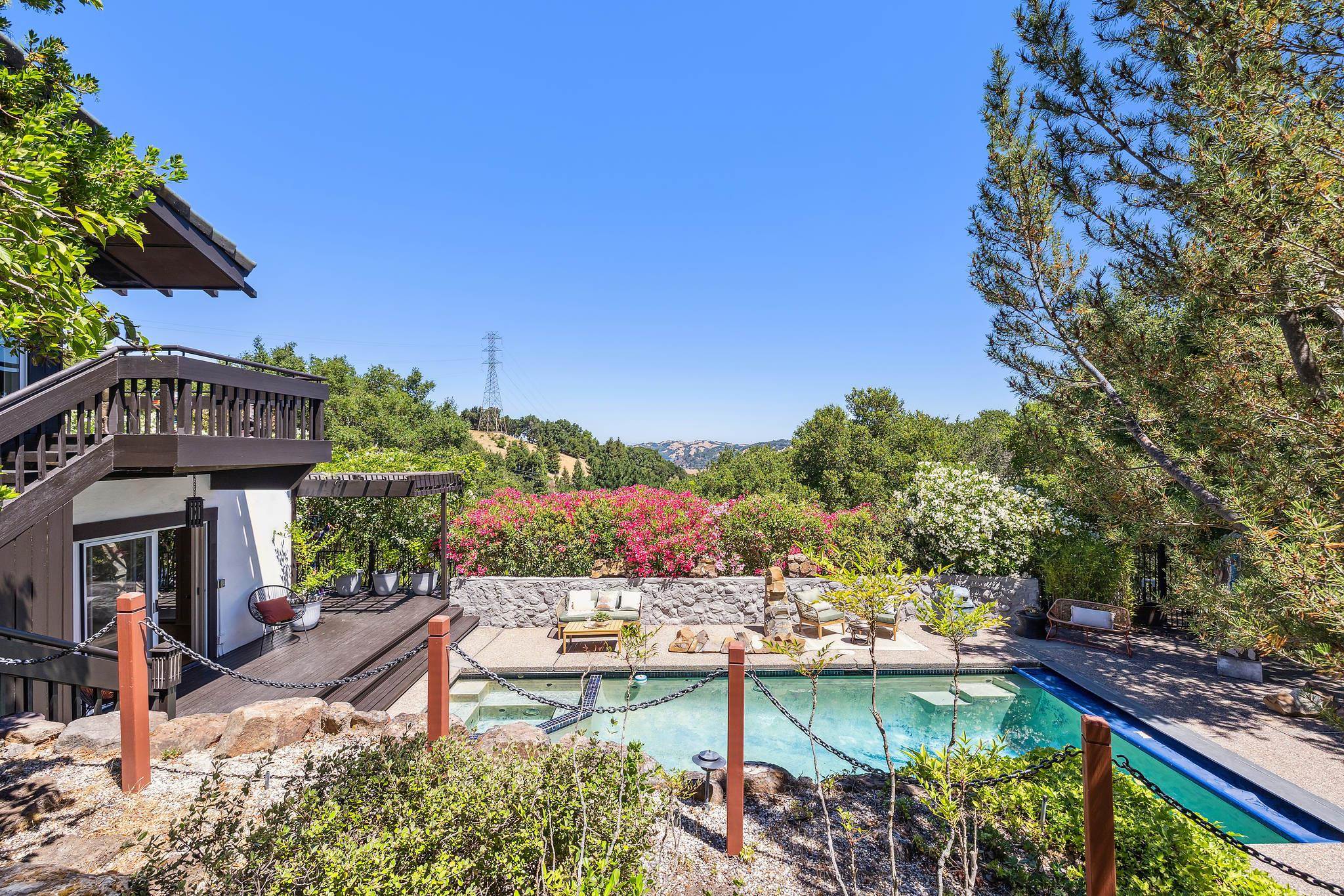 Detail Gallery Image 39 of 59 For 271 Monte Vista Ridge, Orinda,  CA 94563 - 5 Beds | 4/1 Baths