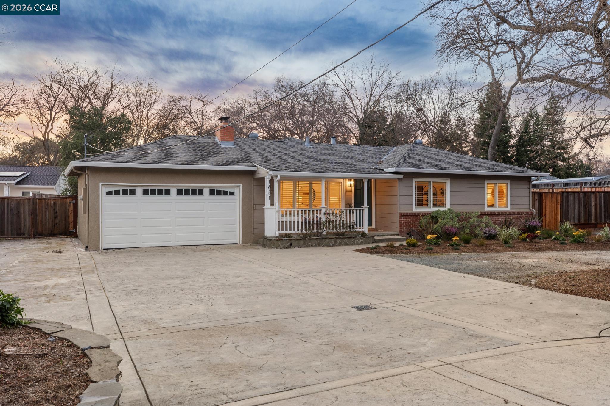 Detail Gallery Image 2 of 60 For 1651 Green Valley Rd., Danville,  CA 94526 - 4 Beds | 2 Baths