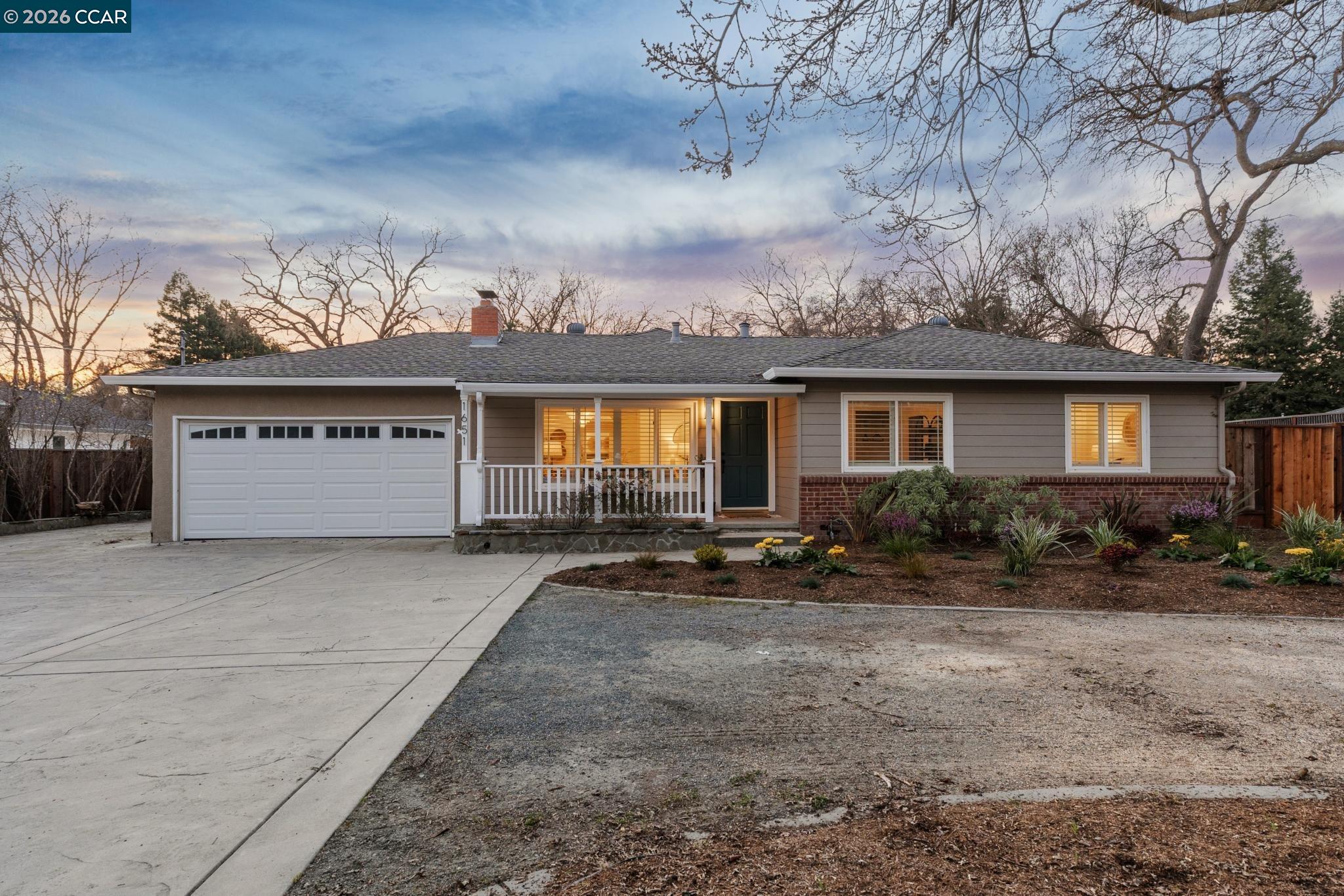 Detail Gallery Image 2 of 60 For 1651 Green Valley Rd., Danville,  CA 94526 - 4 Beds | 2 Baths