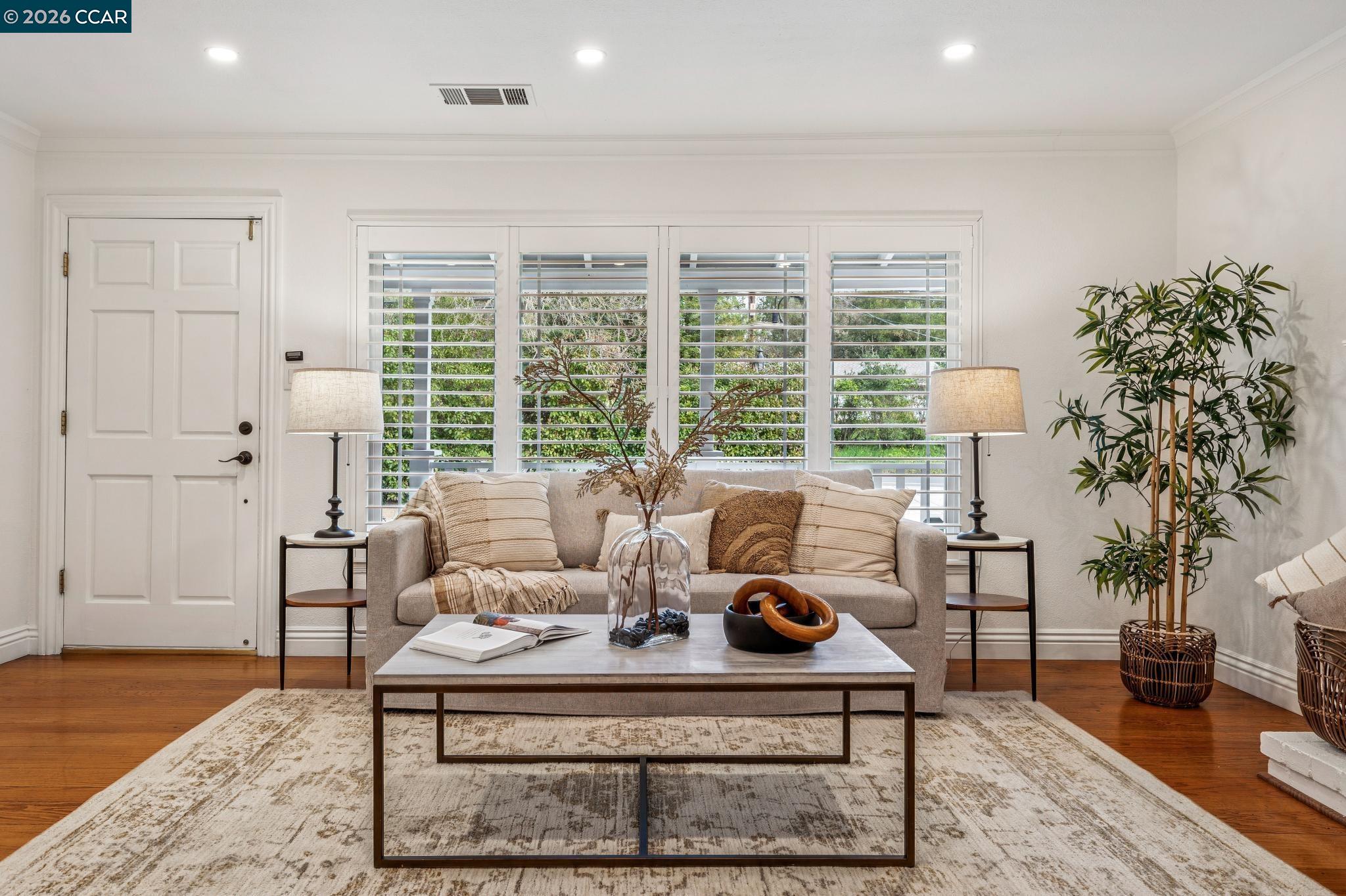 Detail Gallery Image 12 of 60 For 1651 Green Valley Rd., Danville,  CA 94526 - 4 Beds | 2 Baths