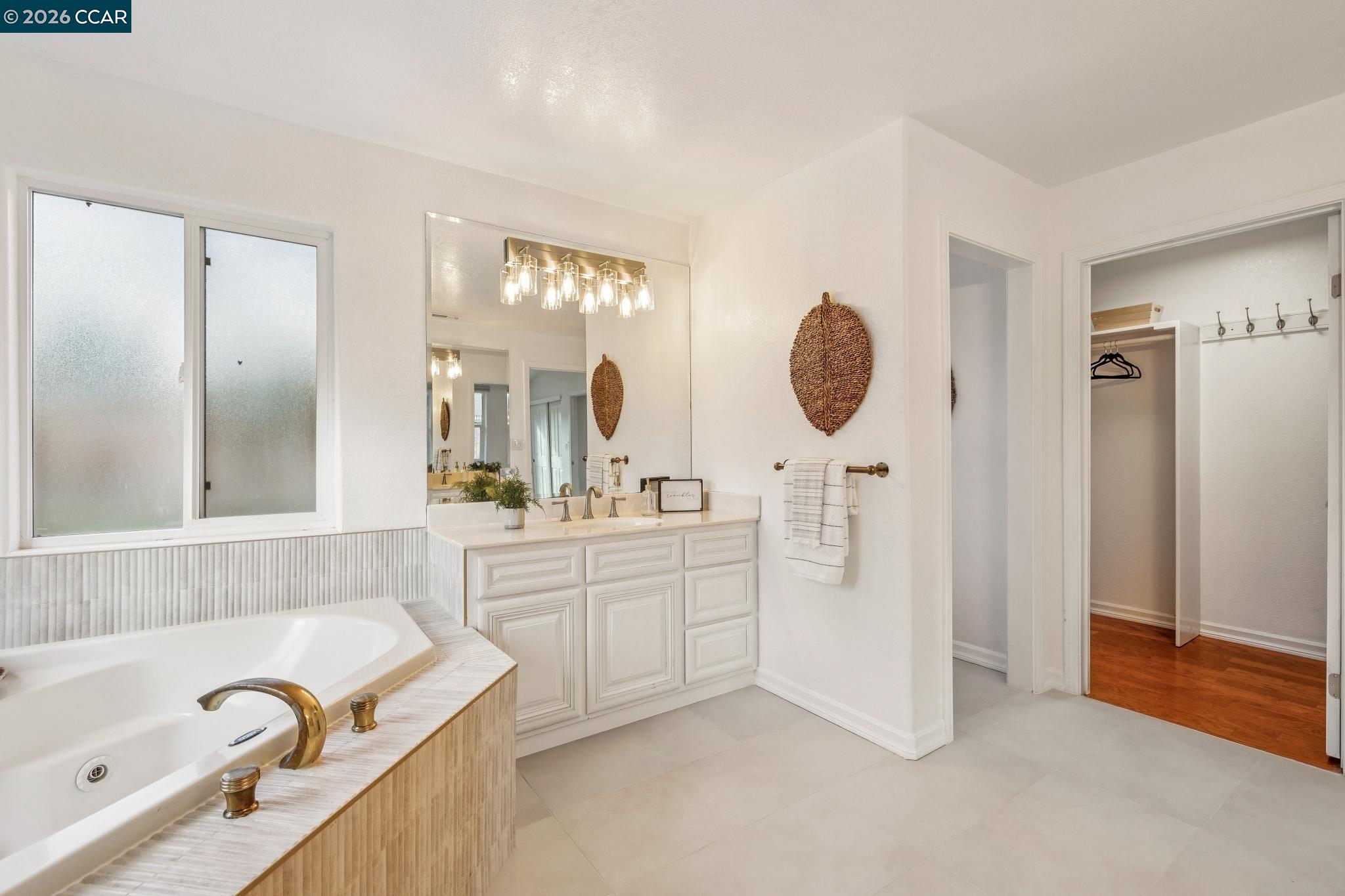 Detail Gallery Image 33 of 60 For 1651 Green Valley Rd., Danville,  CA 94526 - 4 Beds | 2 Baths