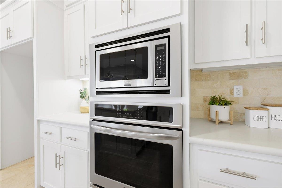 Detail Gallery Image 17 of 60 For 4293 Oak Knoll Dr, Dublin,  CA 94568 - 5 Beds | 3/1 Baths