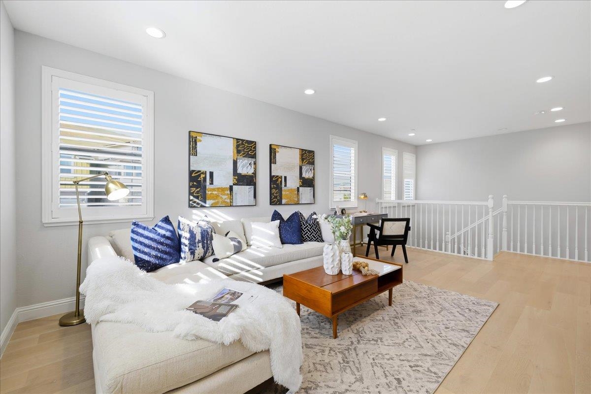 Detail Gallery Image 25 of 60 For 4293 Oak Knoll Dr, Dublin,  CA 94568 - 5 Beds | 3/1 Baths