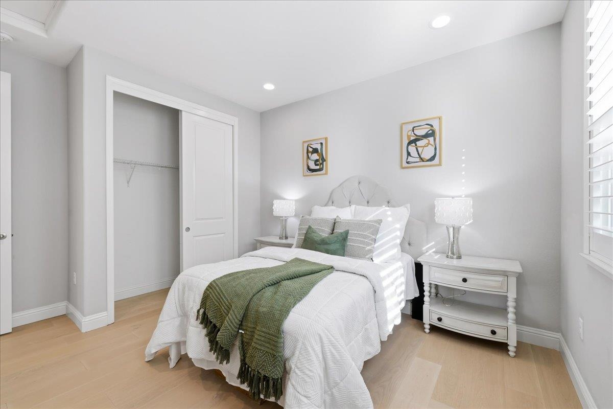 Detail Gallery Image 40 of 60 For 4293 Oak Knoll Dr, Dublin,  CA 94568 - 5 Beds | 3/1 Baths