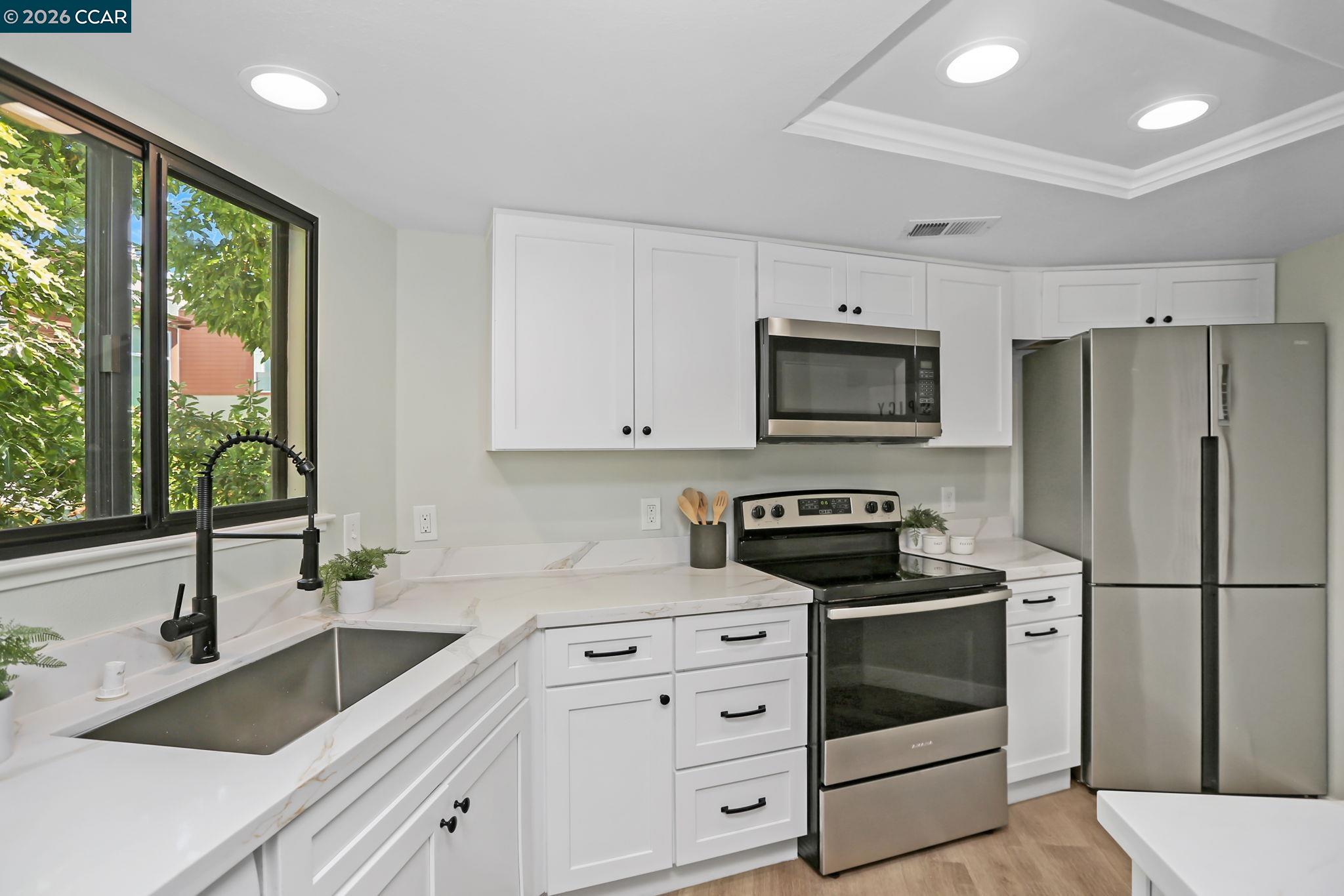 Photo #6: 41123447 Listing: Photo #6