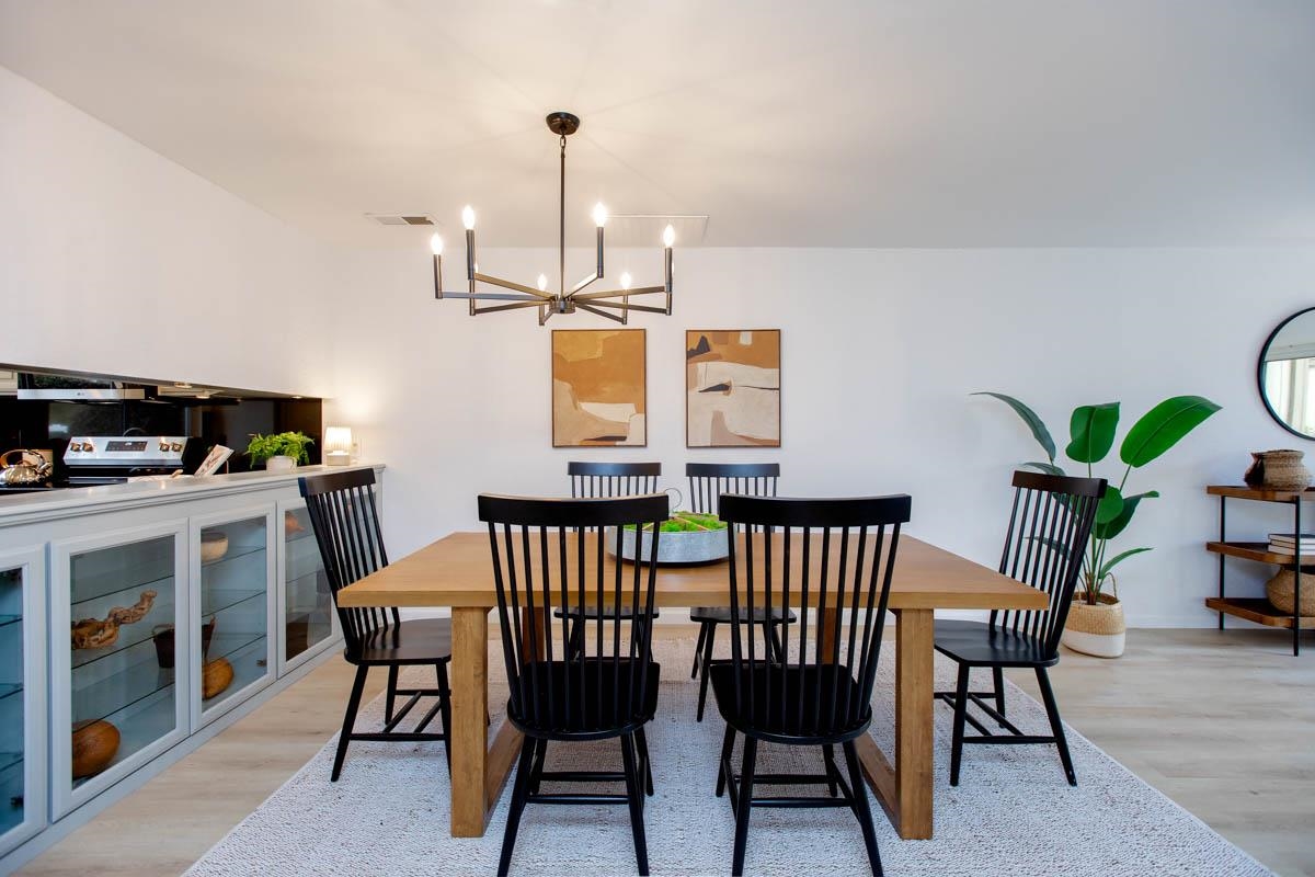 Detail Gallery Image 11 of 60 For 1160 Marianas Ln, Alameda,  CA 94502 - 3 Beds | 2/1 Baths