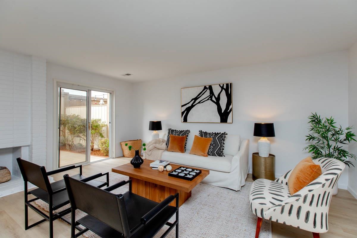 Detail Gallery Image 17 of 60 For 1160 Marianas Ln, Alameda,  CA 94502 - 3 Beds | 2/1 Baths