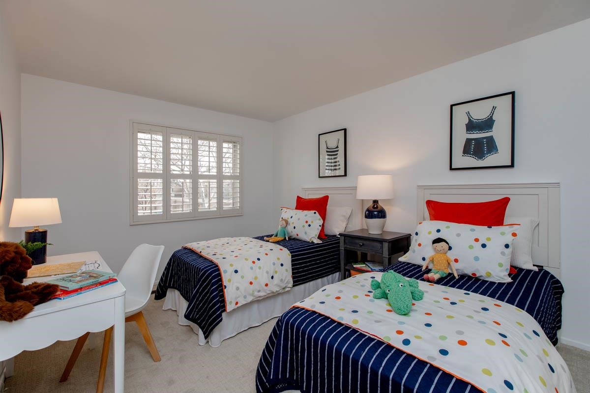 Detail Gallery Image 33 of 60 For 1160 Marianas Ln, Alameda,  CA 94502 - 3 Beds | 2/1 Baths