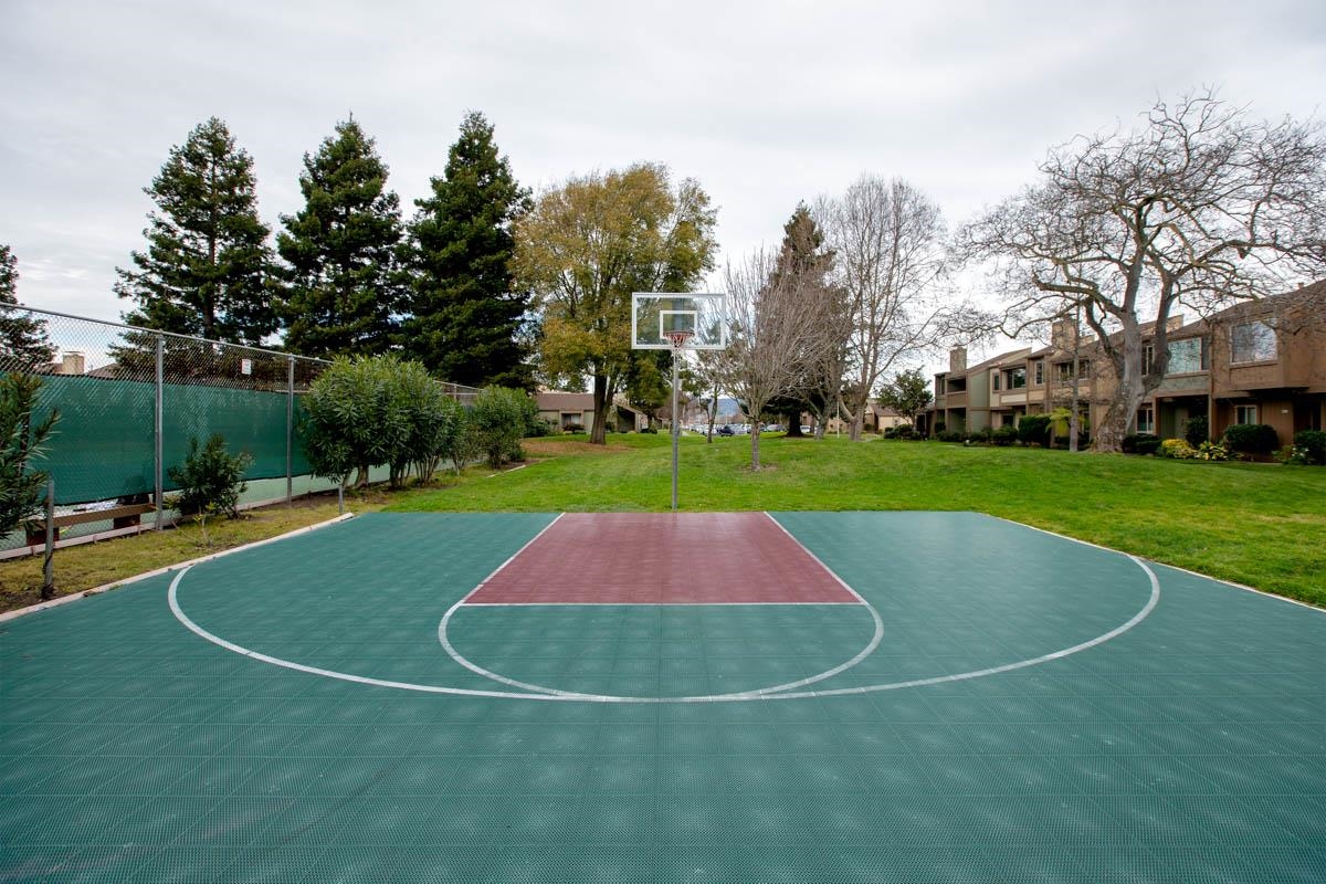 Detail Gallery Image 43 of 60 For 1160 Marianas Ln, Alameda,  CA 94502 - 3 Beds | 2/1 Baths