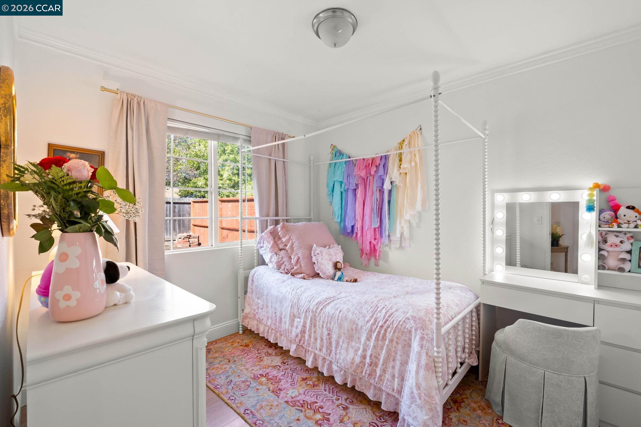 Detail Gallery Image 9 of 24 For 229 E Catamaran Cir, Pittsburg,  CA 94565 - 3 Beds | 2 Baths