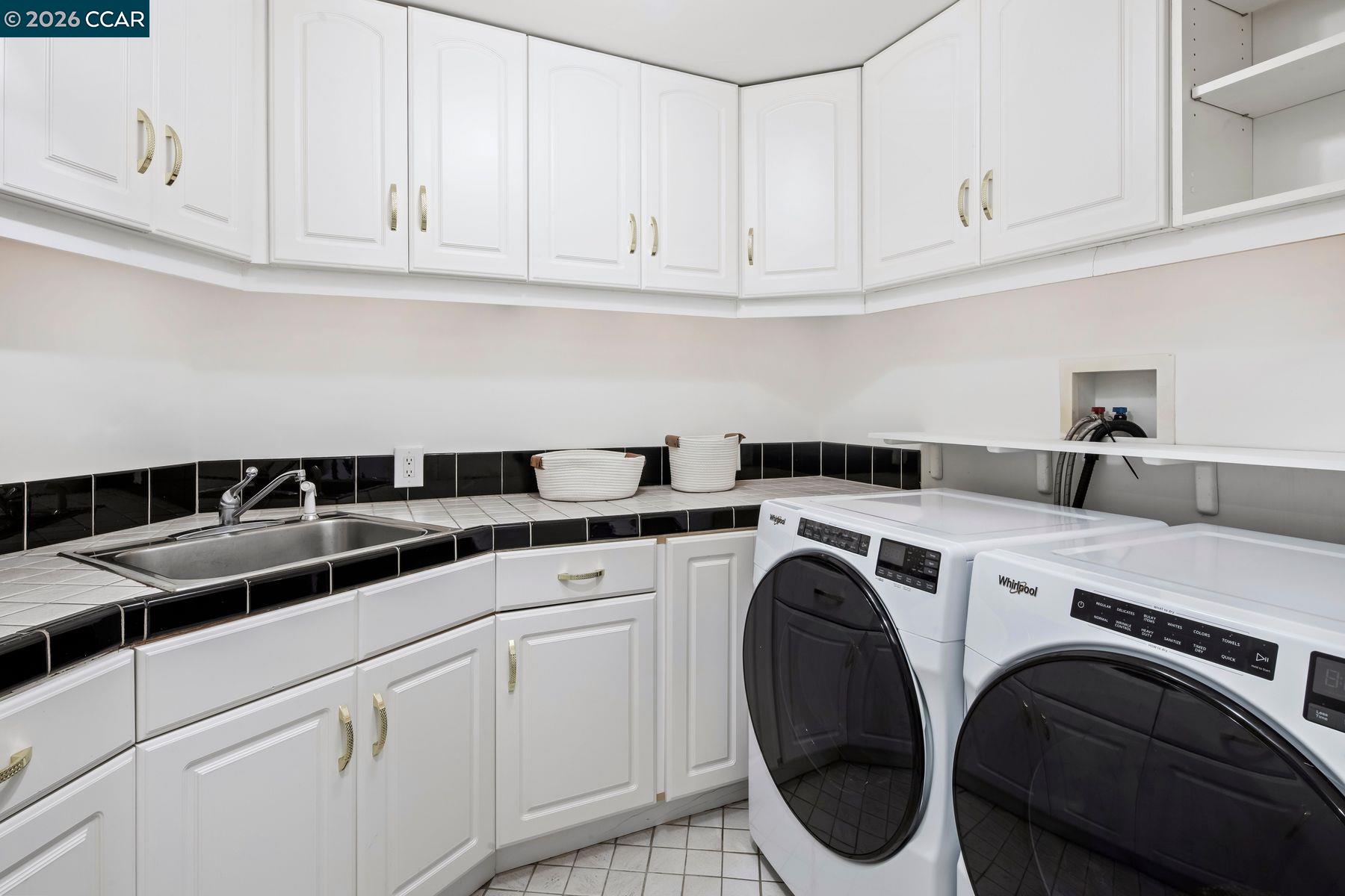 Detail Gallery Image 42 of 60 For 4146 Canyon Rd, Lafayette,  CA 94549 - 5 Beds | 6/1 Baths