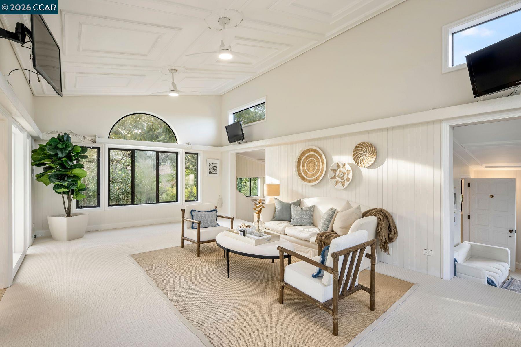 Detail Gallery Image 45 of 60 For 4146 Canyon Rd, Lafayette,  CA 94549 - 5 Beds | 6/1 Baths