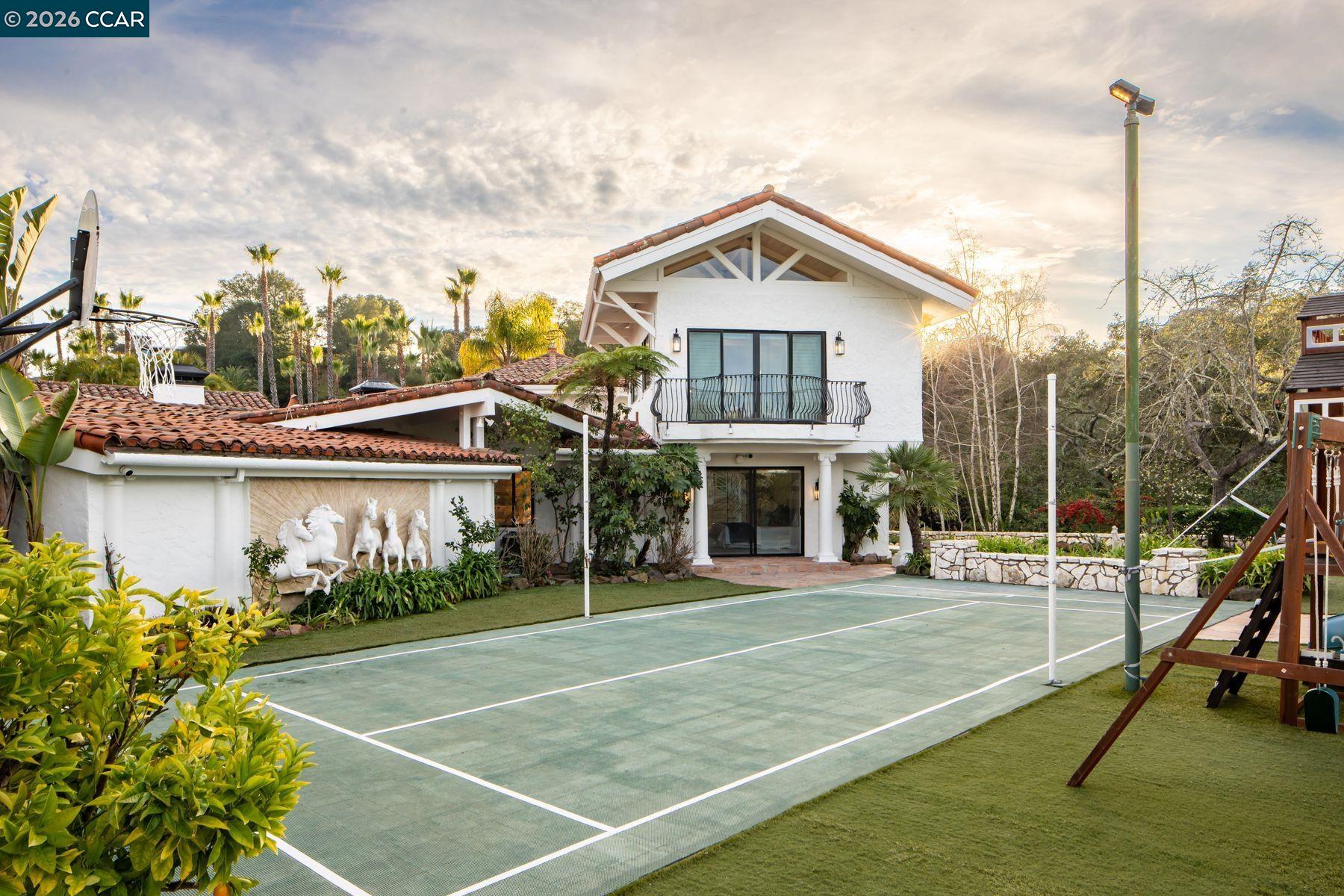 Detail Gallery Image 50 of 60 For 4146 Canyon Rd, Lafayette,  CA 94549 - 5 Beds | 6/1 Baths