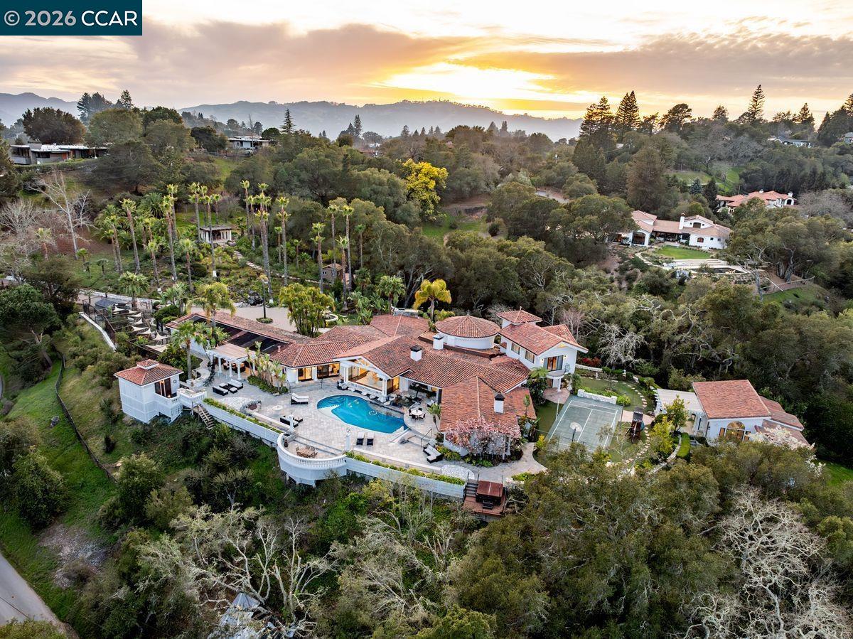 Detail Gallery Image 59 of 60 For 4146 Canyon Rd, Lafayette,  CA 94549 - 5 Beds | 6/1 Baths