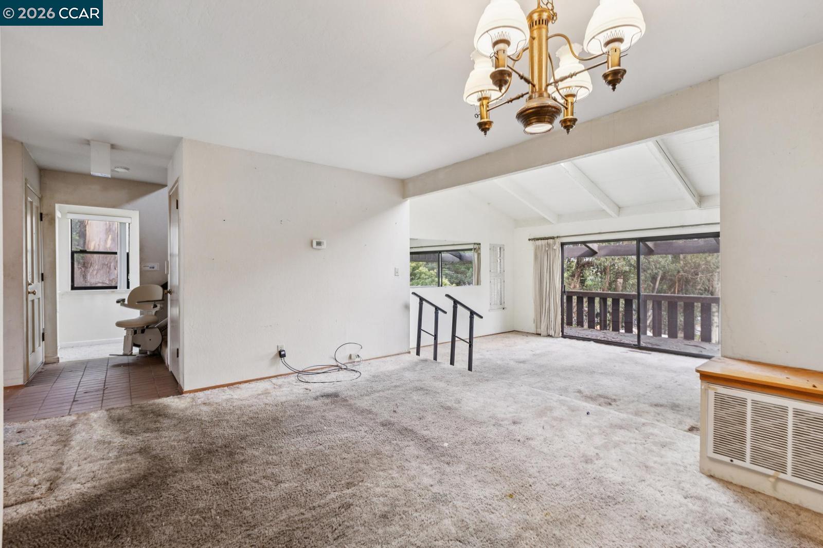 Detail Gallery Image 17 of 60 For 119 Lincoln Dr, Sausalito,  CA 94965 - 2 Beds | 2/1 Baths