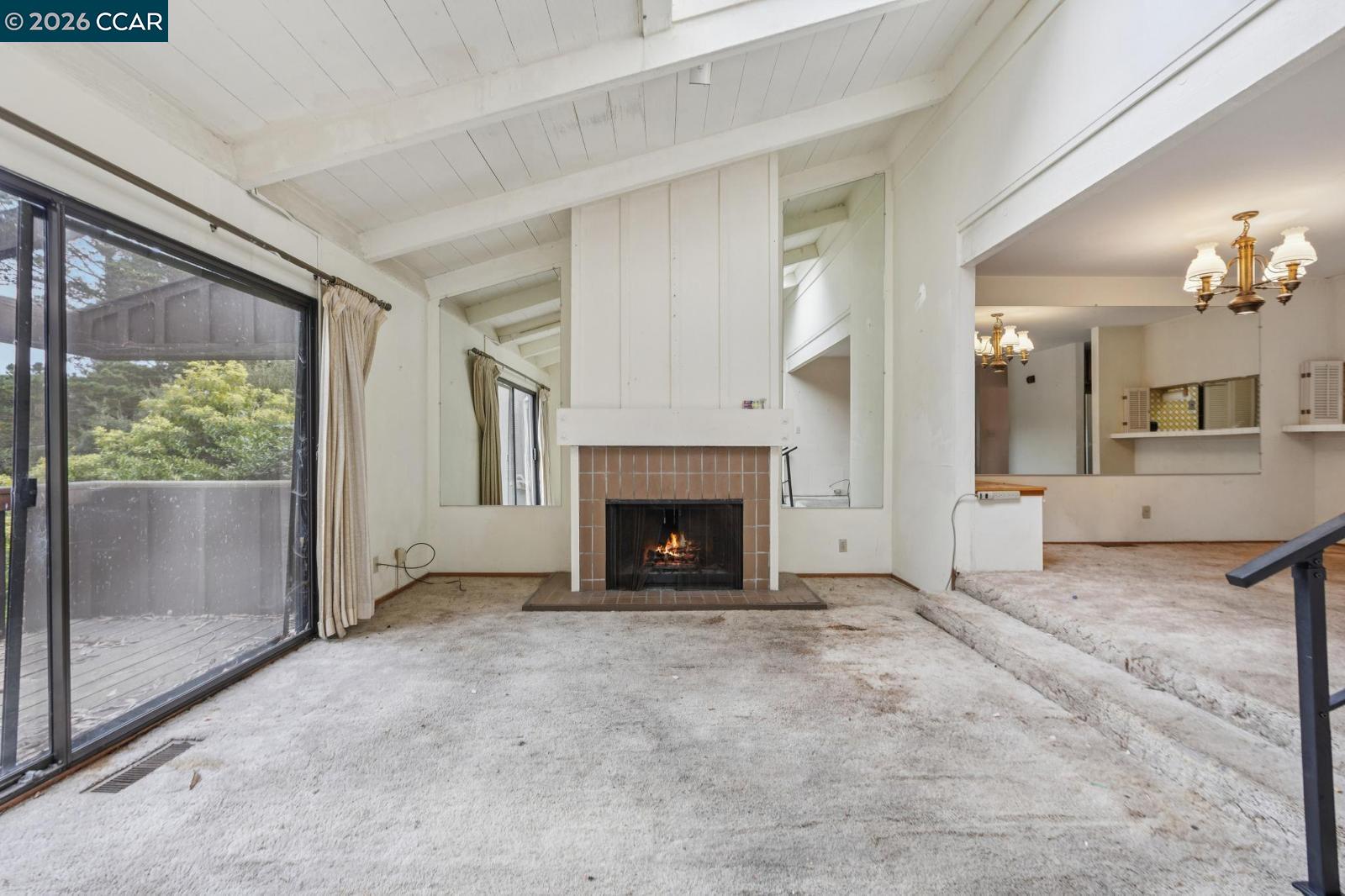 Detail Gallery Image 28 of 60 For 119 Lincoln Dr, Sausalito,  CA 94965 - 2 Beds | 2/1 Baths