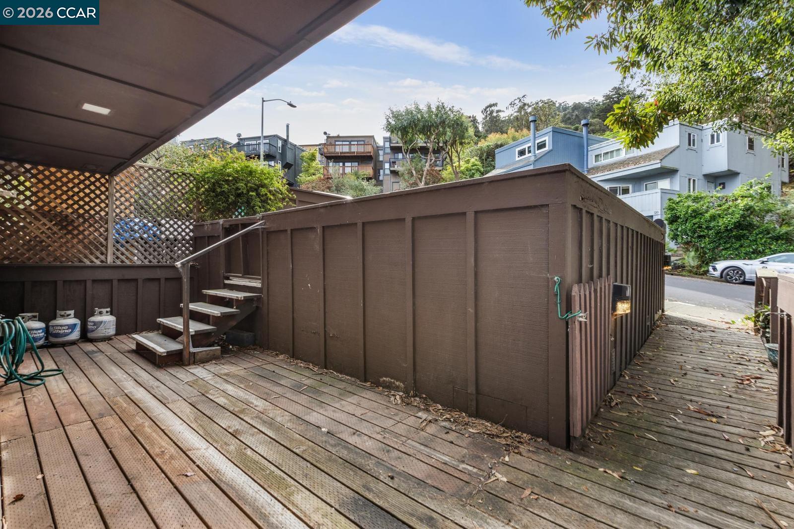 Detail Gallery Image 4 of 60 For 119 Lincoln Dr, Sausalito,  CA 94965 - 2 Beds | 2/1 Baths