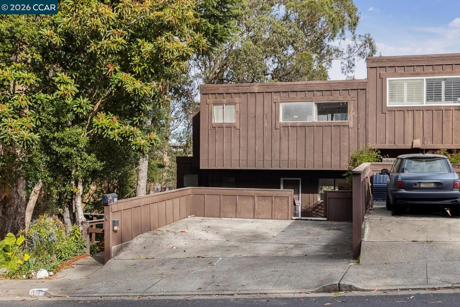 Detail Gallery Image 5 of 60 For 119 Lincoln Dr, Sausalito,  CA 94965 - 2 Beds | 2/1 Baths