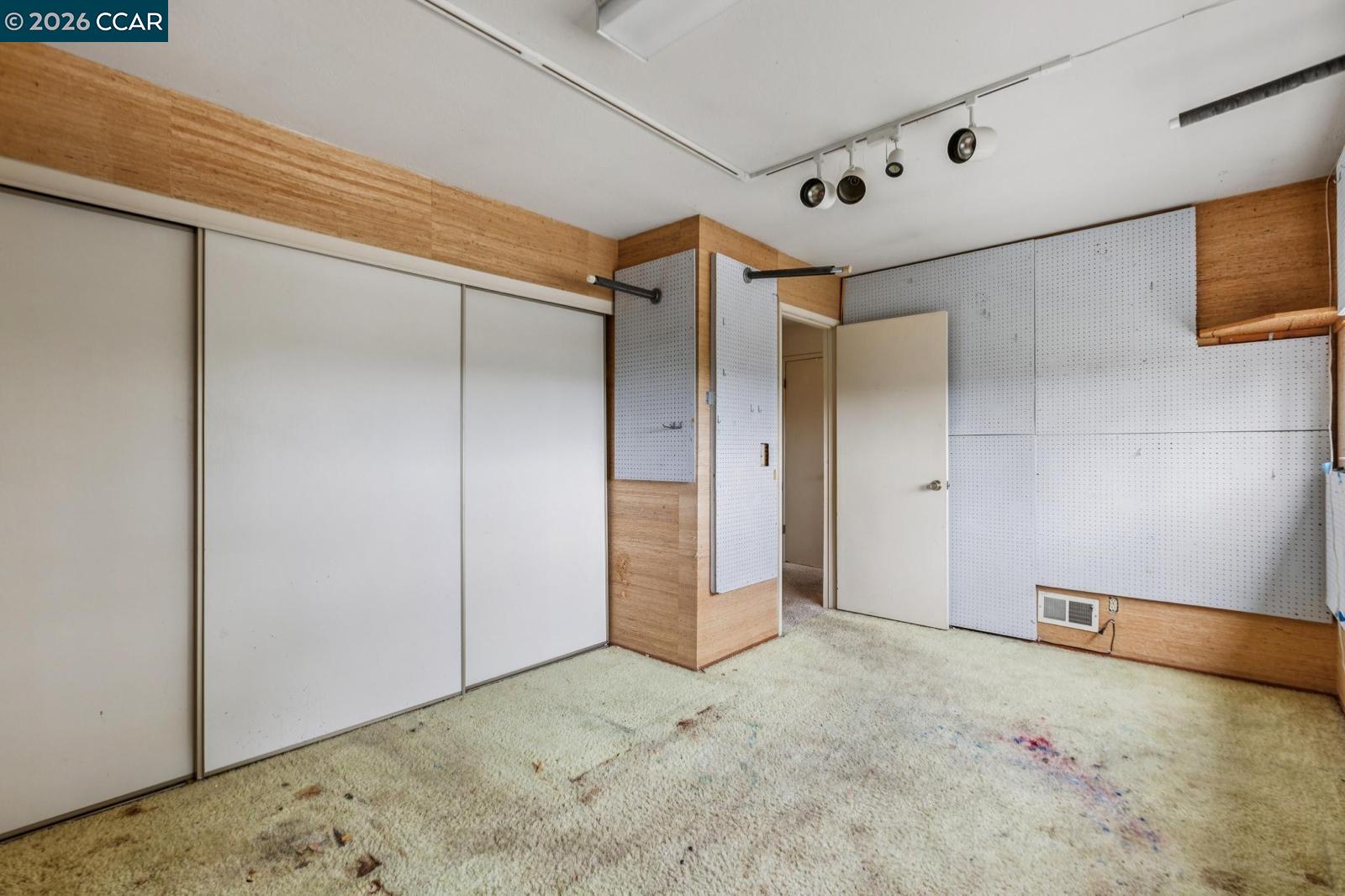 Detail Gallery Image 54 of 60 For 119 Lincoln Dr, Sausalito,  CA 94965 - 2 Beds | 2/1 Baths