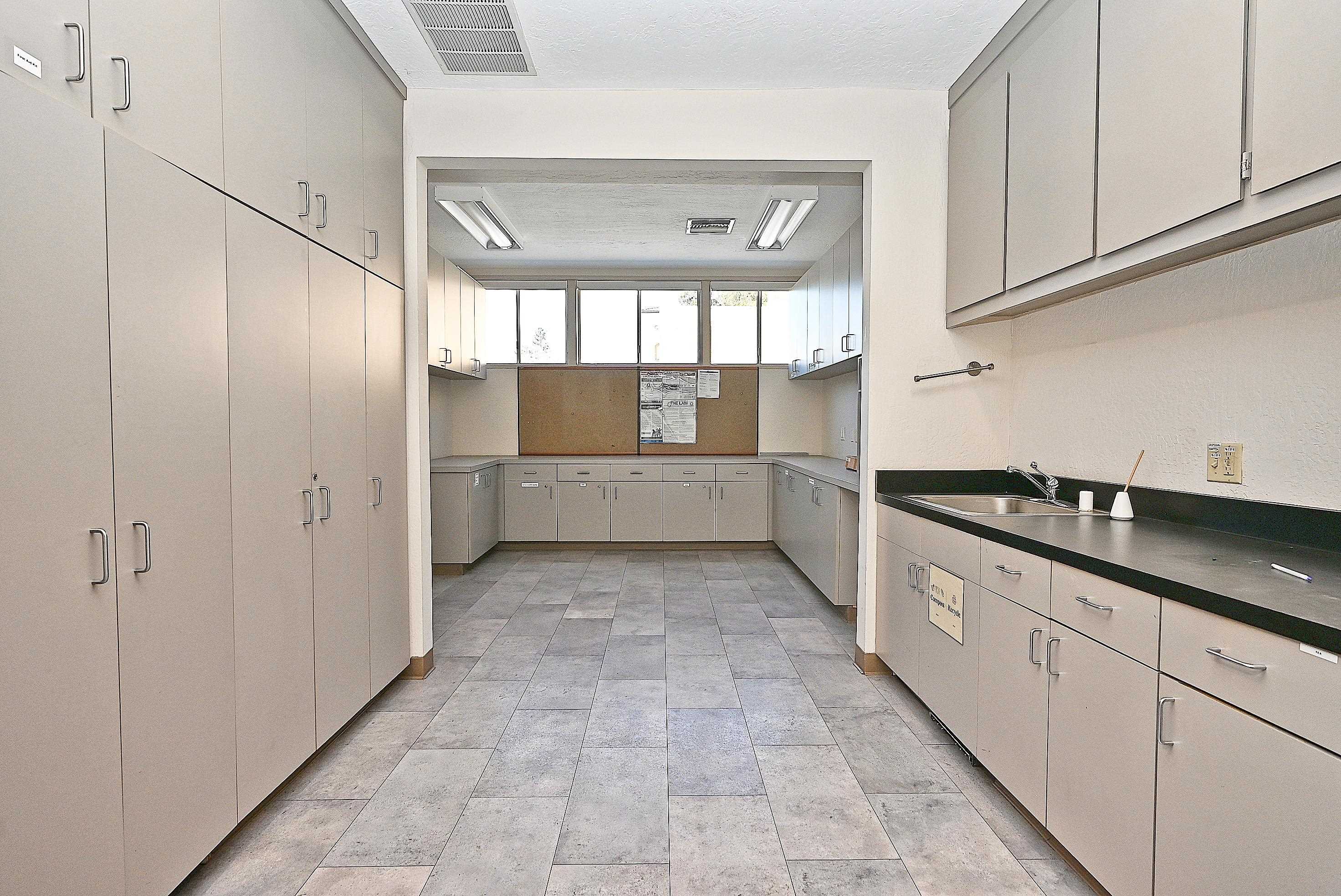 Detail Gallery Image 11 of 17 For 6211 La Salle Ave, Oakland,  CA 94611 - – Beds | – Baths