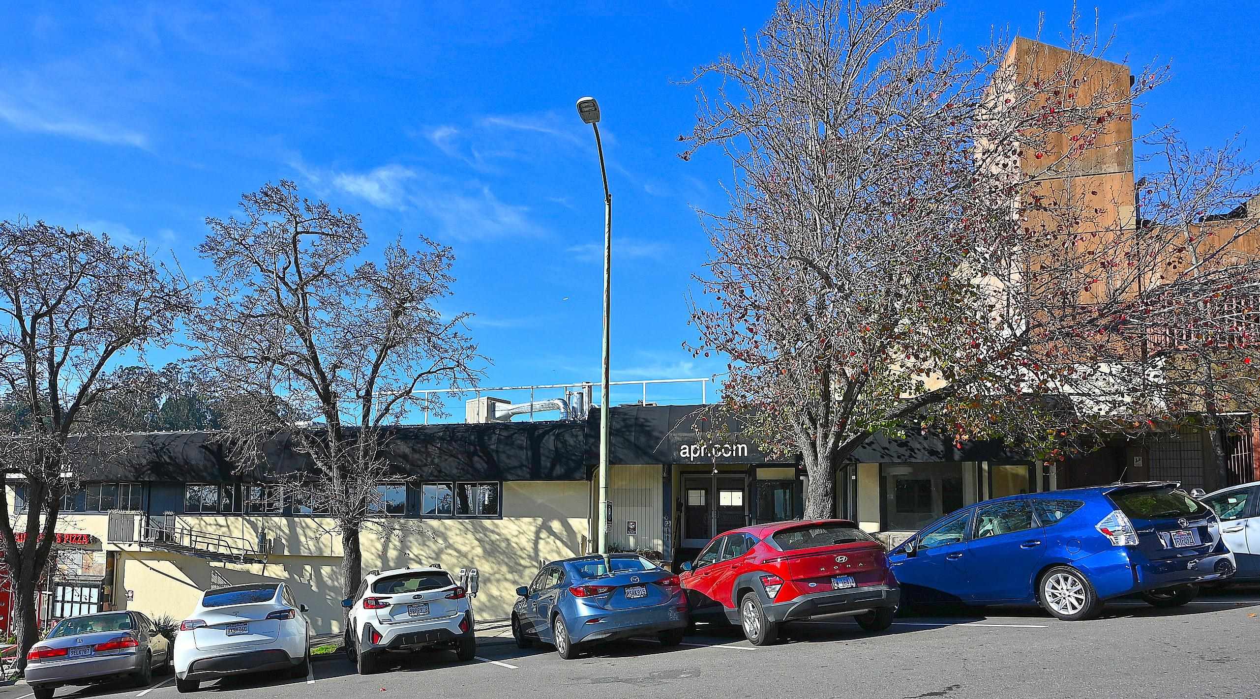 Detail Gallery Image 3 of 17 For 6211 La Salle Ave, Oakland,  CA 94611 - – Beds | – Baths