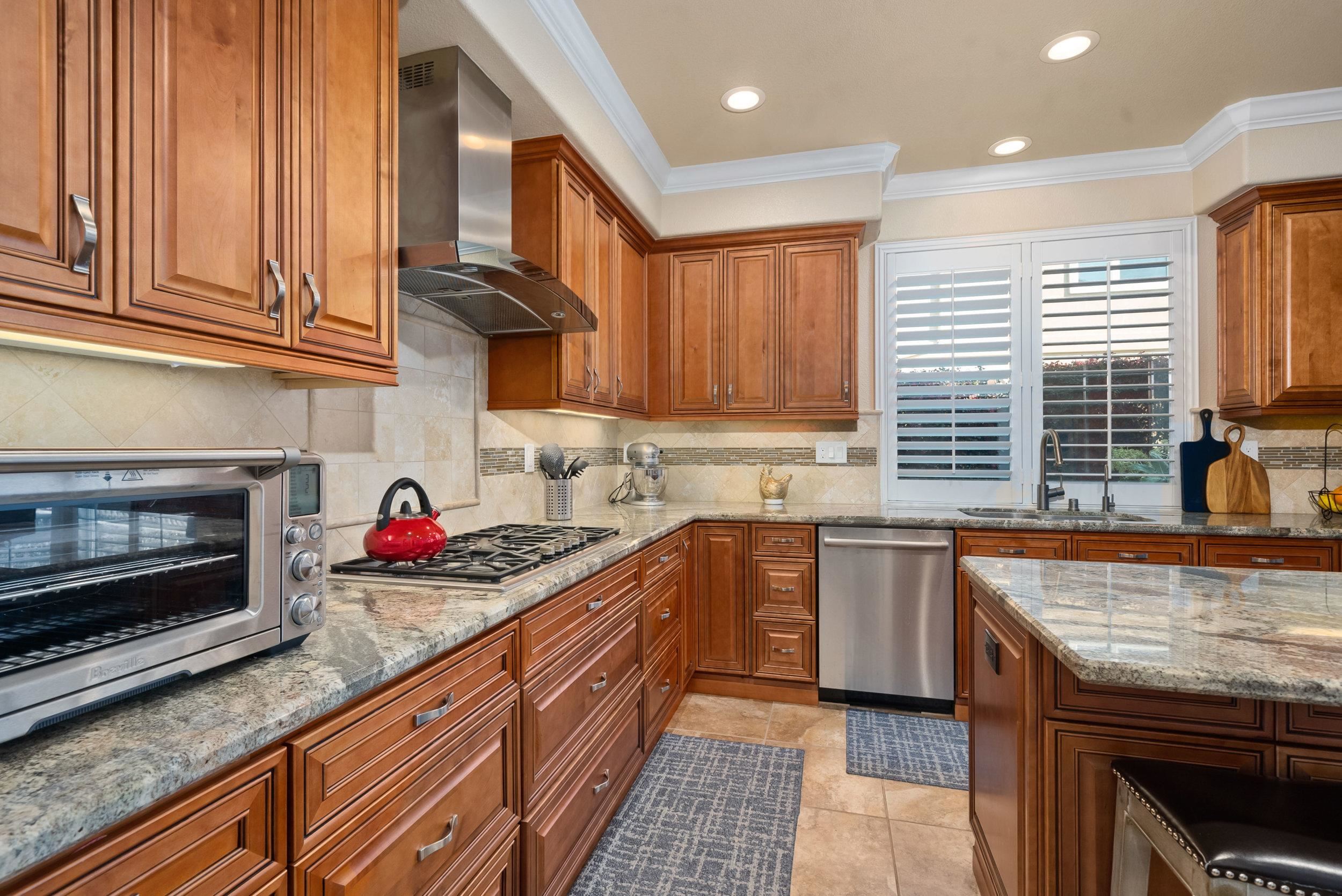 Detail Gallery Image 17 of 60 For 4717 Chestnut Ct, Dublin,  CA 94568 - 5 Beds | 4 Baths