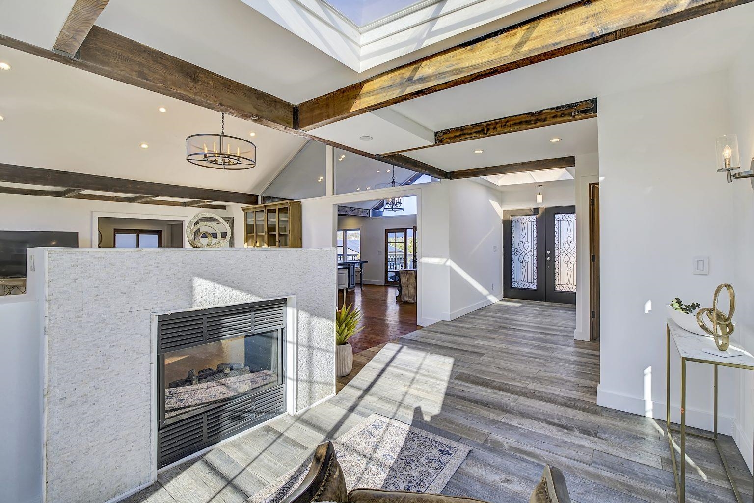 Detail Gallery Image 11 of 60 For 19029 Carlton Ave, Castro Valley,  CA 94546 - 4 Beds | 4/1 Baths