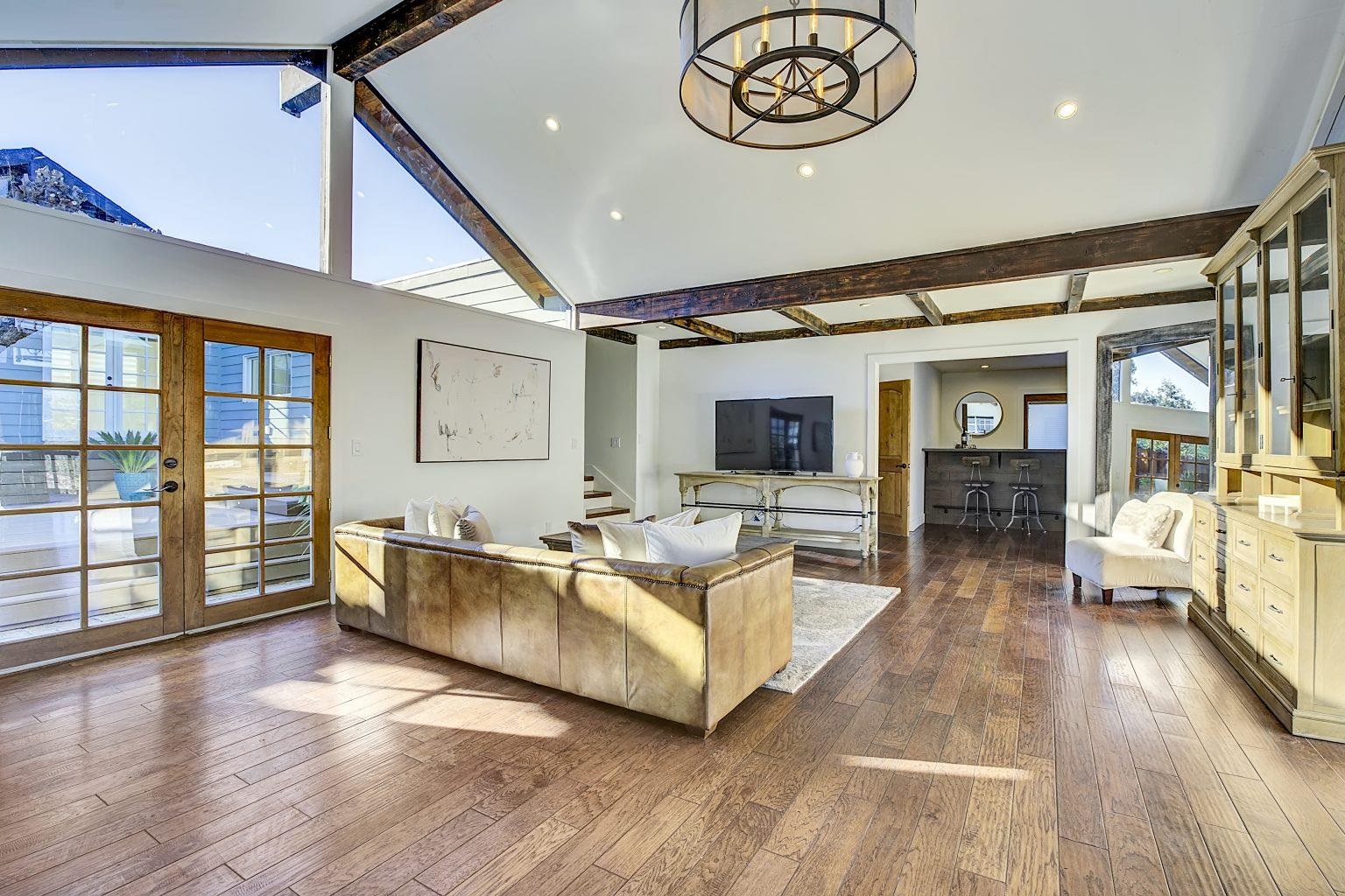 Detail Gallery Image 12 of 60 For 19029 Carlton Ave, Castro Valley,  CA 94546 - 4 Beds | 4/1 Baths