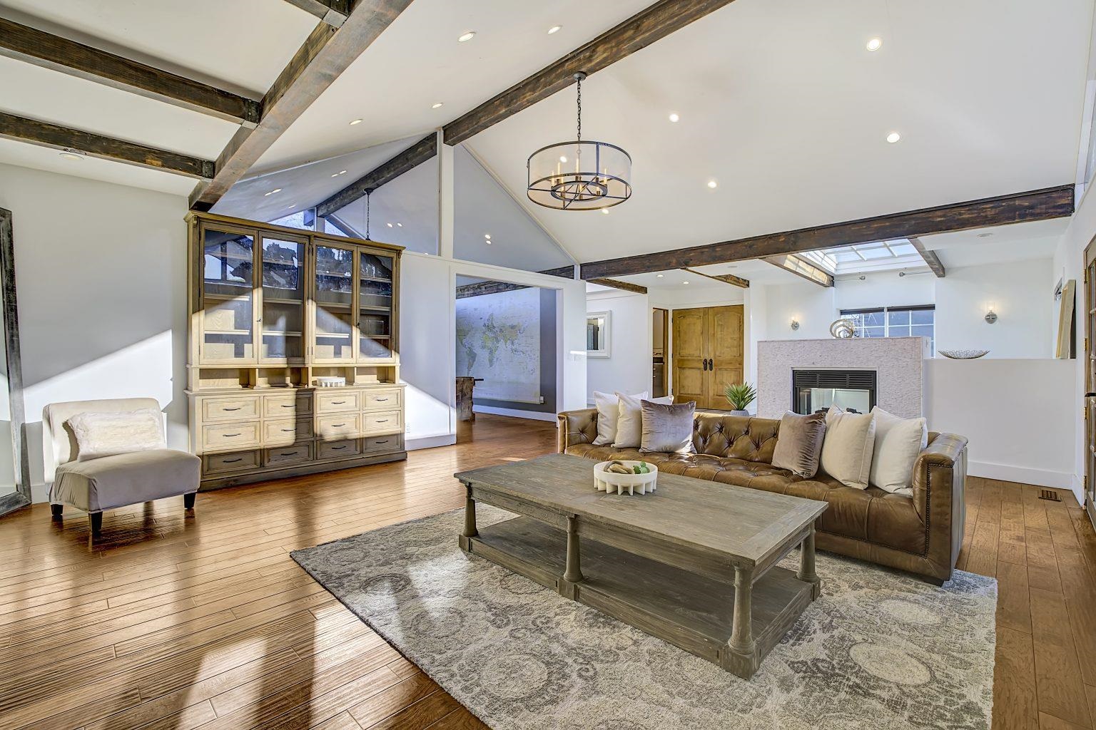 Detail Gallery Image 13 of 60 For 19029 Carlton Ave, Castro Valley,  CA 94546 - 4 Beds | 4/1 Baths