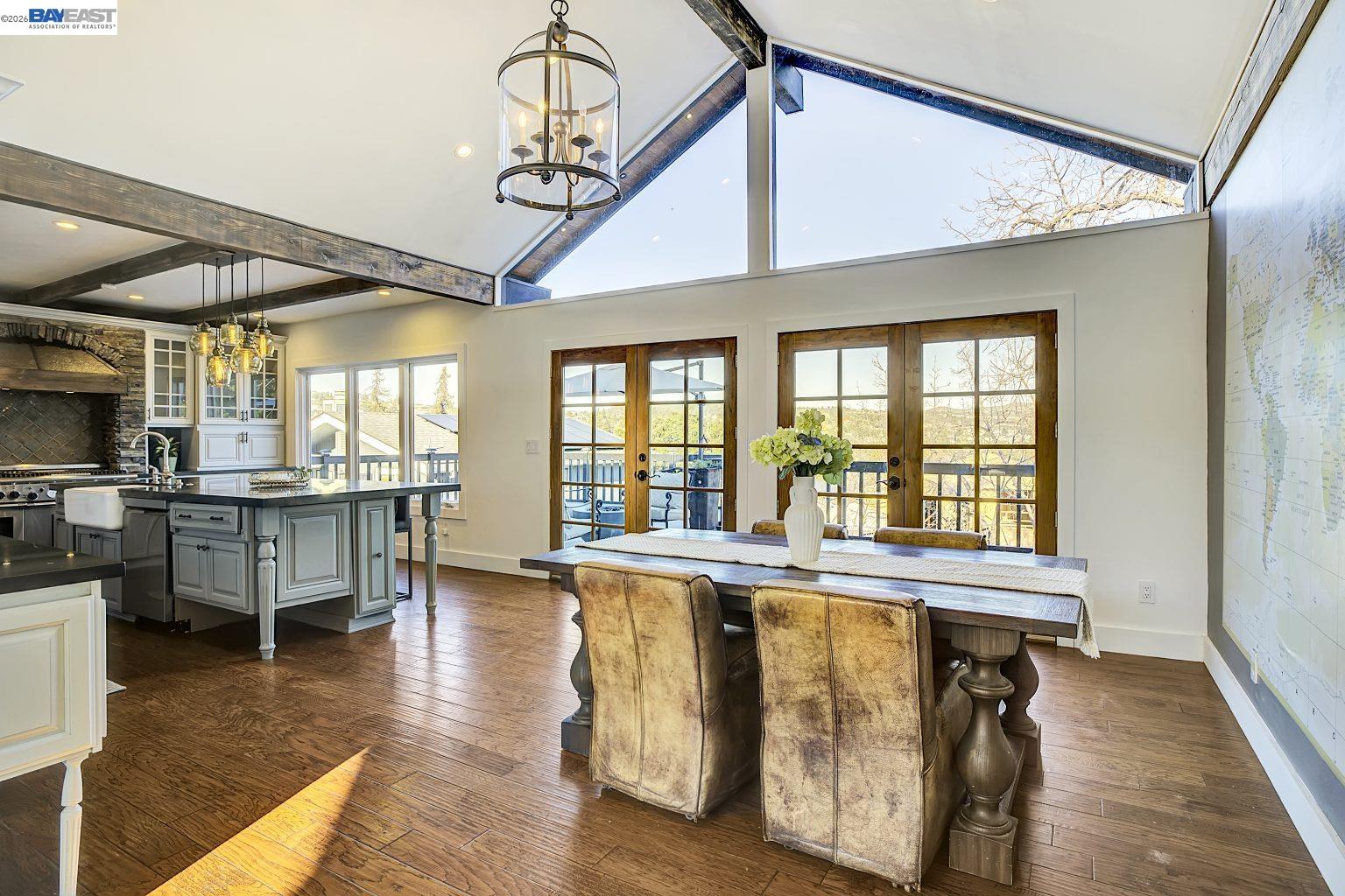 Detail Gallery Image 15 of 60 For 19029 Carlton Ave, Castro Valley,  CA 94546 - 4 Beds | 4/1 Baths