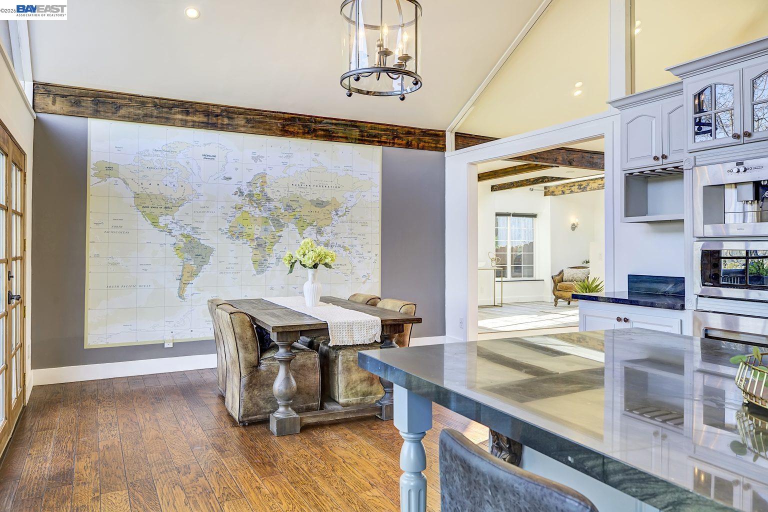 Detail Gallery Image 16 of 60 For 19029 Carlton Ave, Castro Valley,  CA 94546 - 4 Beds | 4/1 Baths