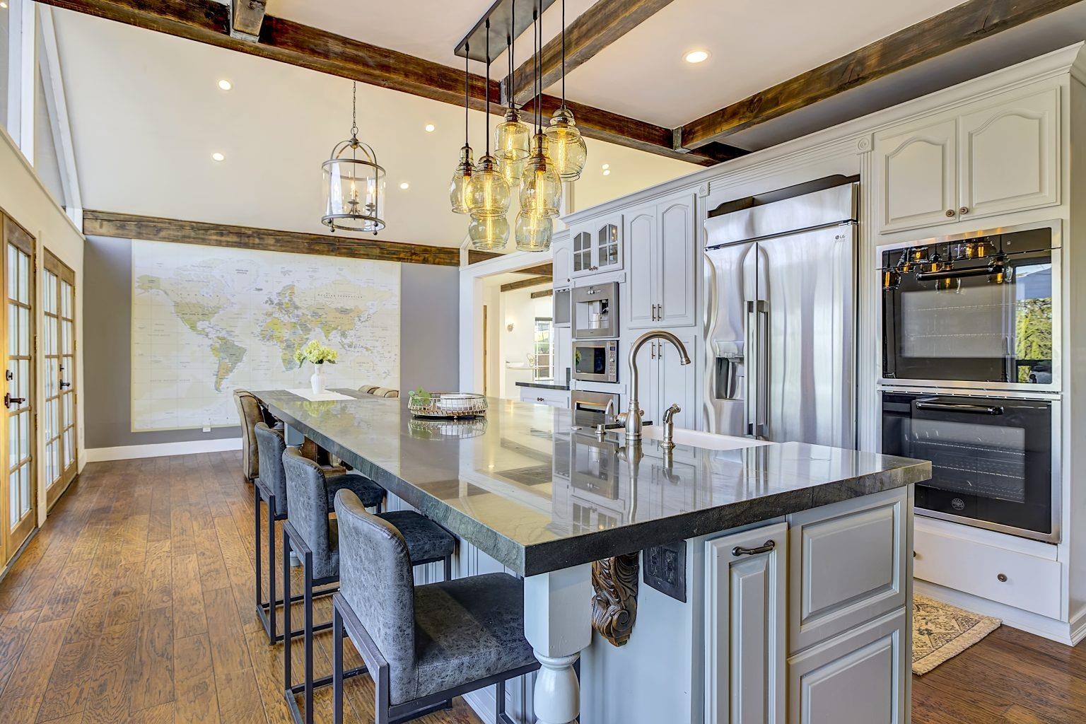 Detail Gallery Image 19 of 60 For 19029 Carlton Ave, Castro Valley,  CA 94546 - 4 Beds | 4/1 Baths