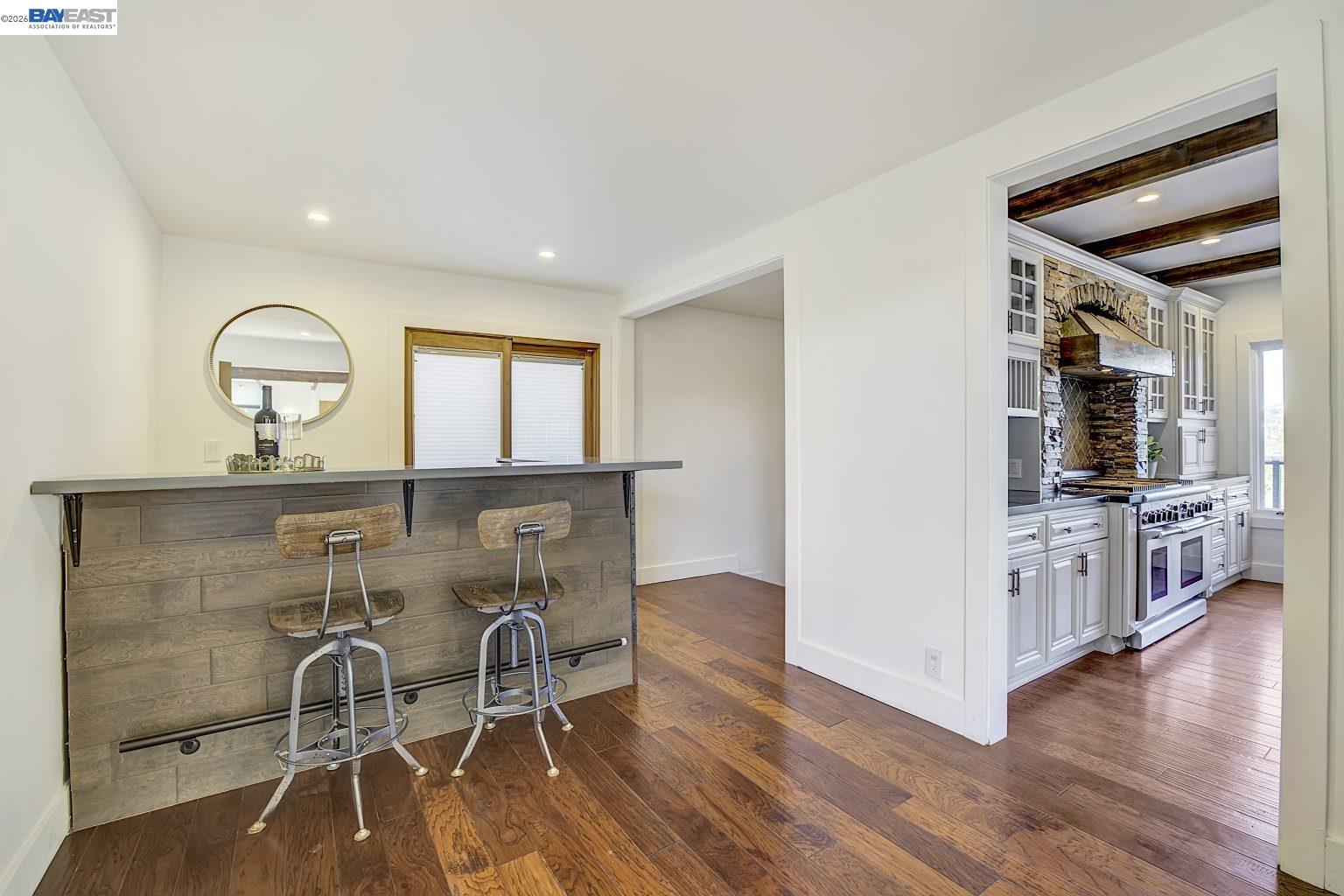 Detail Gallery Image 24 of 60 For 19029 Carlton Ave, Castro Valley,  CA 94546 - 4 Beds | 4/1 Baths