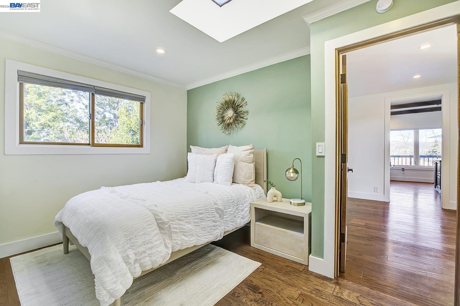 Detail Gallery Image 26 of 60 For 19029 Carlton Ave, Castro Valley,  CA 94546 - 4 Beds | 4/1 Baths