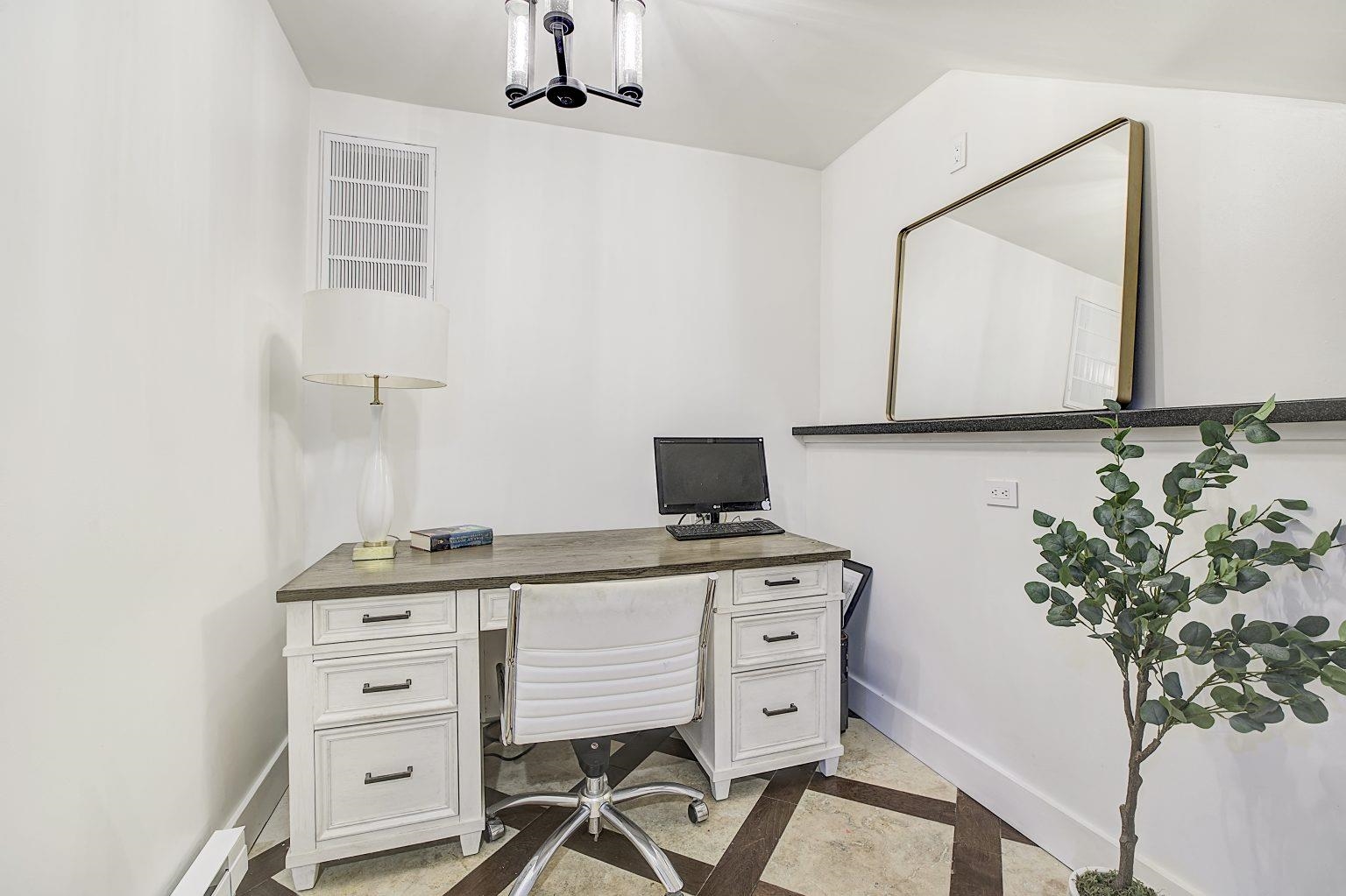 Detail Gallery Image 42 of 60 For 19029 Carlton Ave, Castro Valley,  CA 94546 - 4 Beds | 4/1 Baths