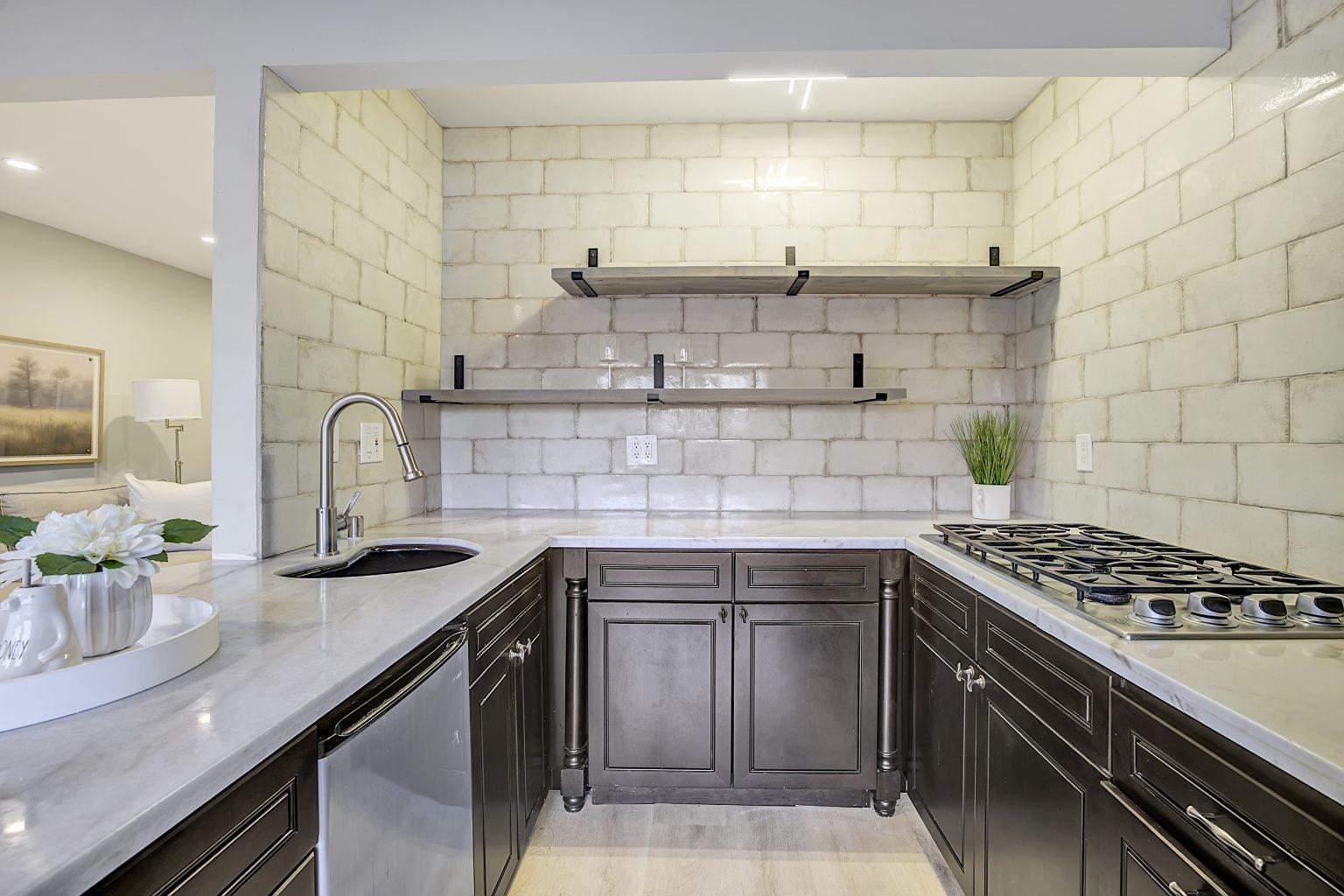 Detail Gallery Image 47 of 60 For 19029 Carlton Ave, Castro Valley,  CA 94546 - 4 Beds | 4/1 Baths